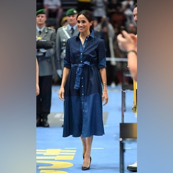 Carolina Herrera Denim Button-Front Shirtdress, size 6, as seen on Meghan Markle | Poshmark