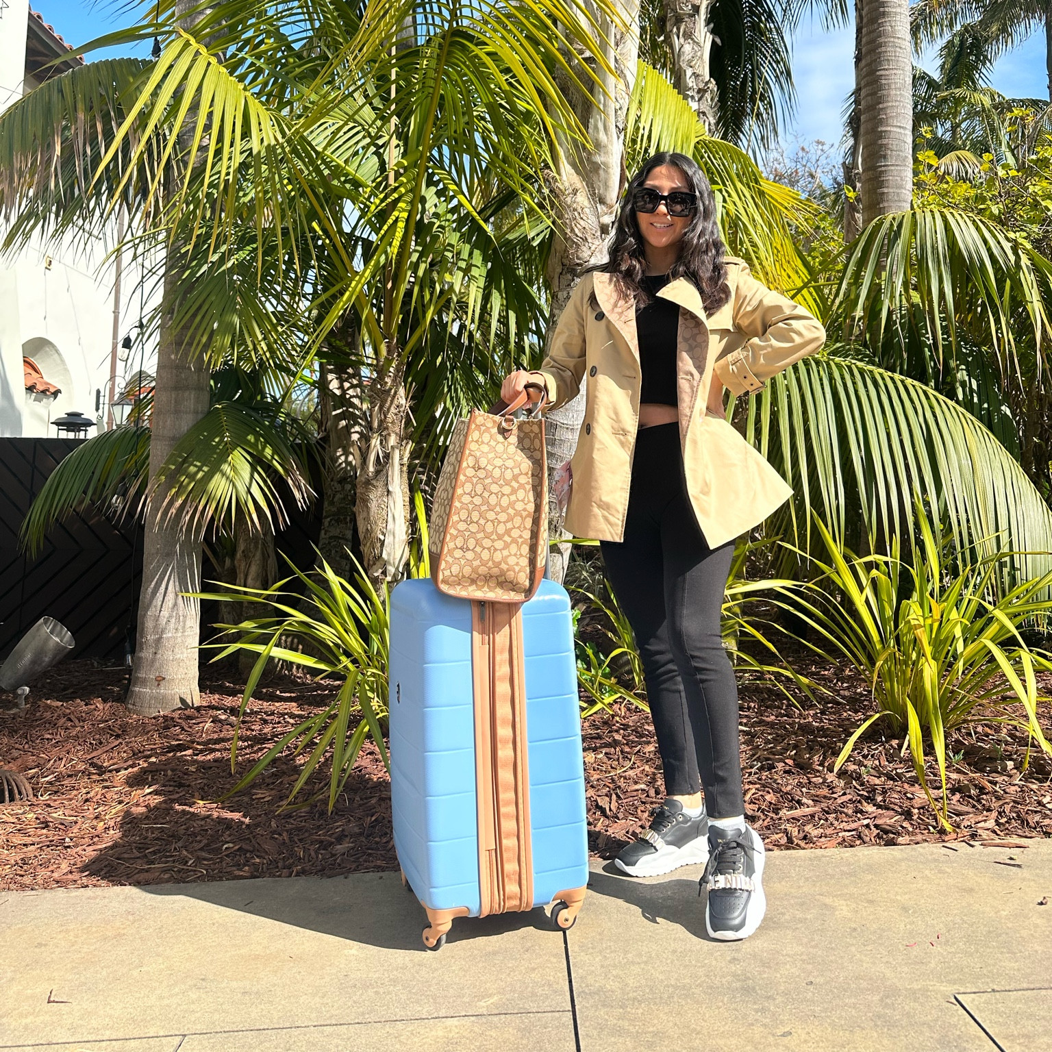 Perfect outfit to travel 🤍 Coach tote and trench coat. Valentino shoes 🤗 

#LTKstyletip #LTKtravel #LTKbeauty