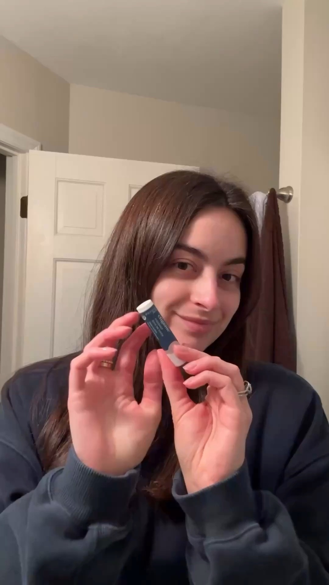 A good lip balm and hydrating eye patches are doing wonders right now!! ☃️🩵

Comment “skincare” and I’ll DM you a link to these 🫶🏼

#skincare #cleanbeauty #dryskin #winter

#LTKselfcare #LTKgrwm #LTKBeauty