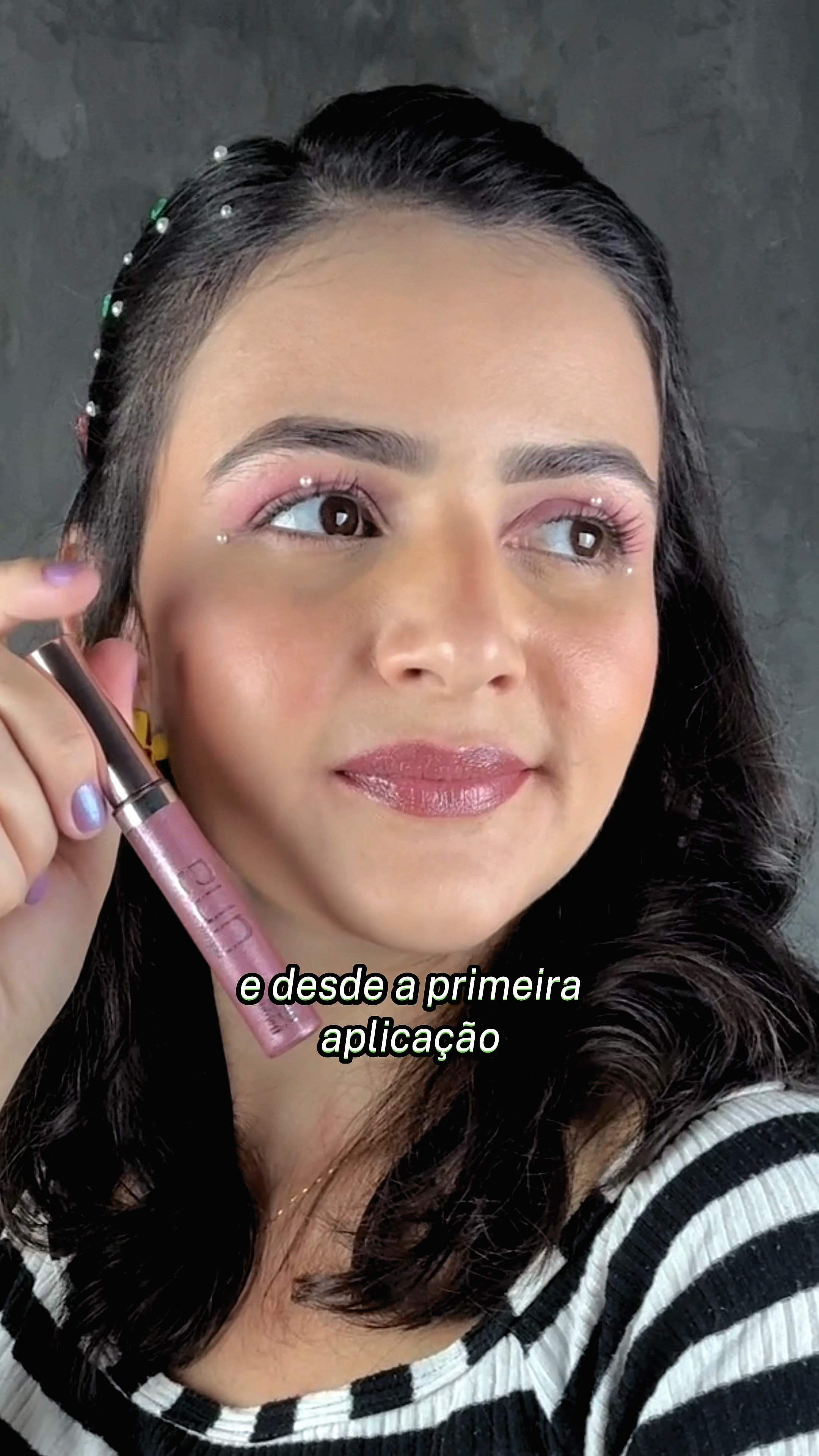 *Correção da cor: Esse é o batom cristal de natura una na cor ROSÊ, ele possui alta cobertura e alta pigmentação com brilho único e super sofisticado, é hidratante, e contém manteiga de cacau em sua composição.

#Batom #Maquiagem

#LTKbeauty #LTKSeasonal #LTKbrasil