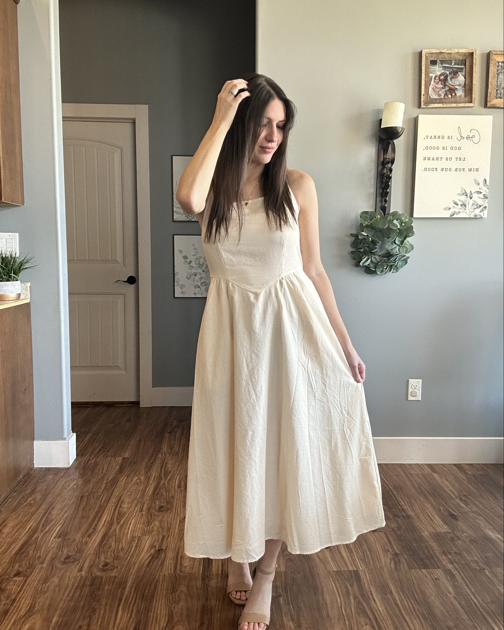 This dress is everything! 😍

Halter dress | vintage style | spring style | Easter | church dress | drop waist | basque waist | trendy | spring fashion | wedding guest | Amazon finds 

#LTKSeasonal #LTKFindsUnder50 #LTKWedding