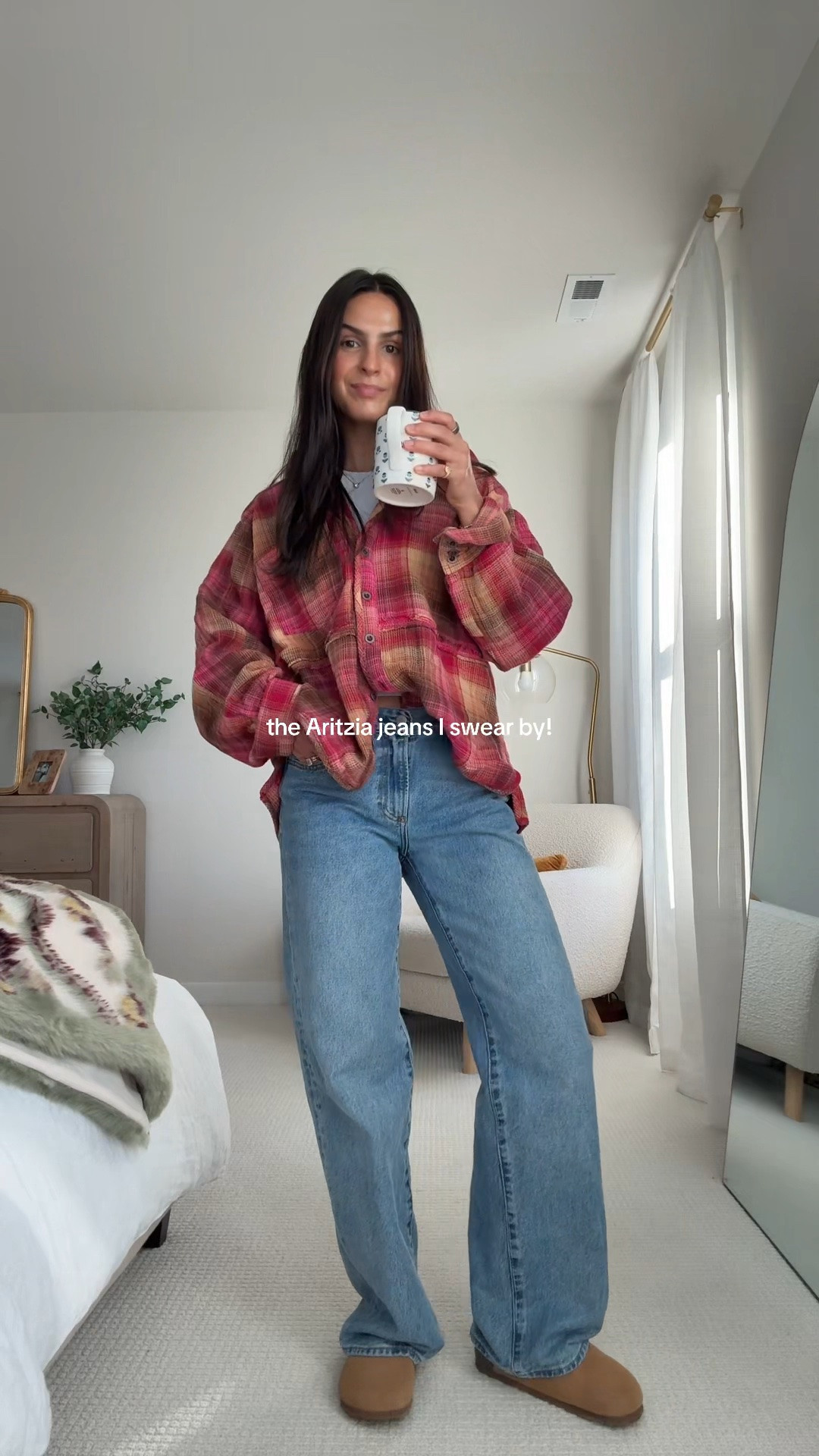 The denim forum jeans I swear by @Aritzia wearing size 25 regular!