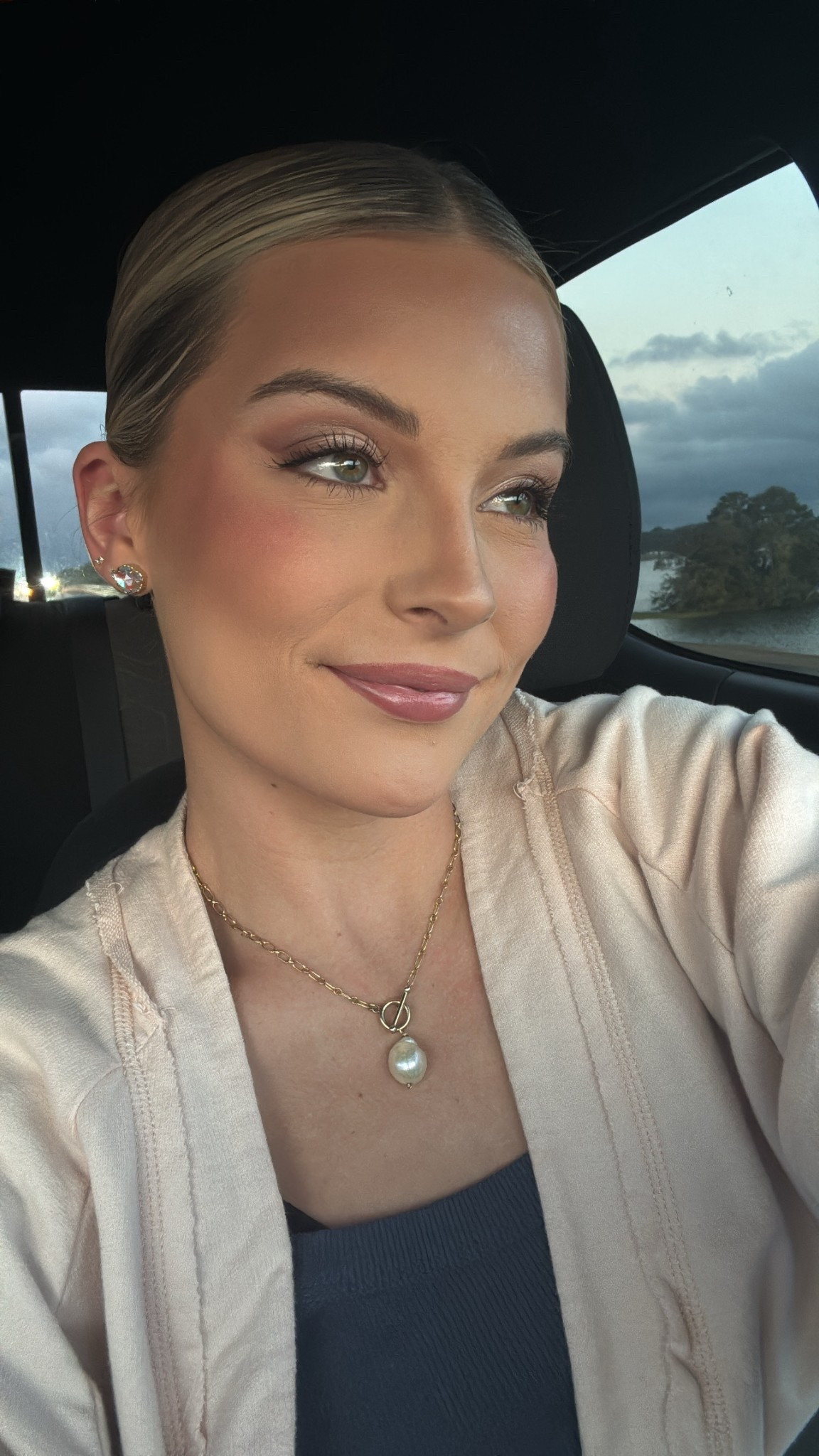 How I created this makeup look🎨😍

#LTKBeauty #LTKTravel #LTKStyleTip