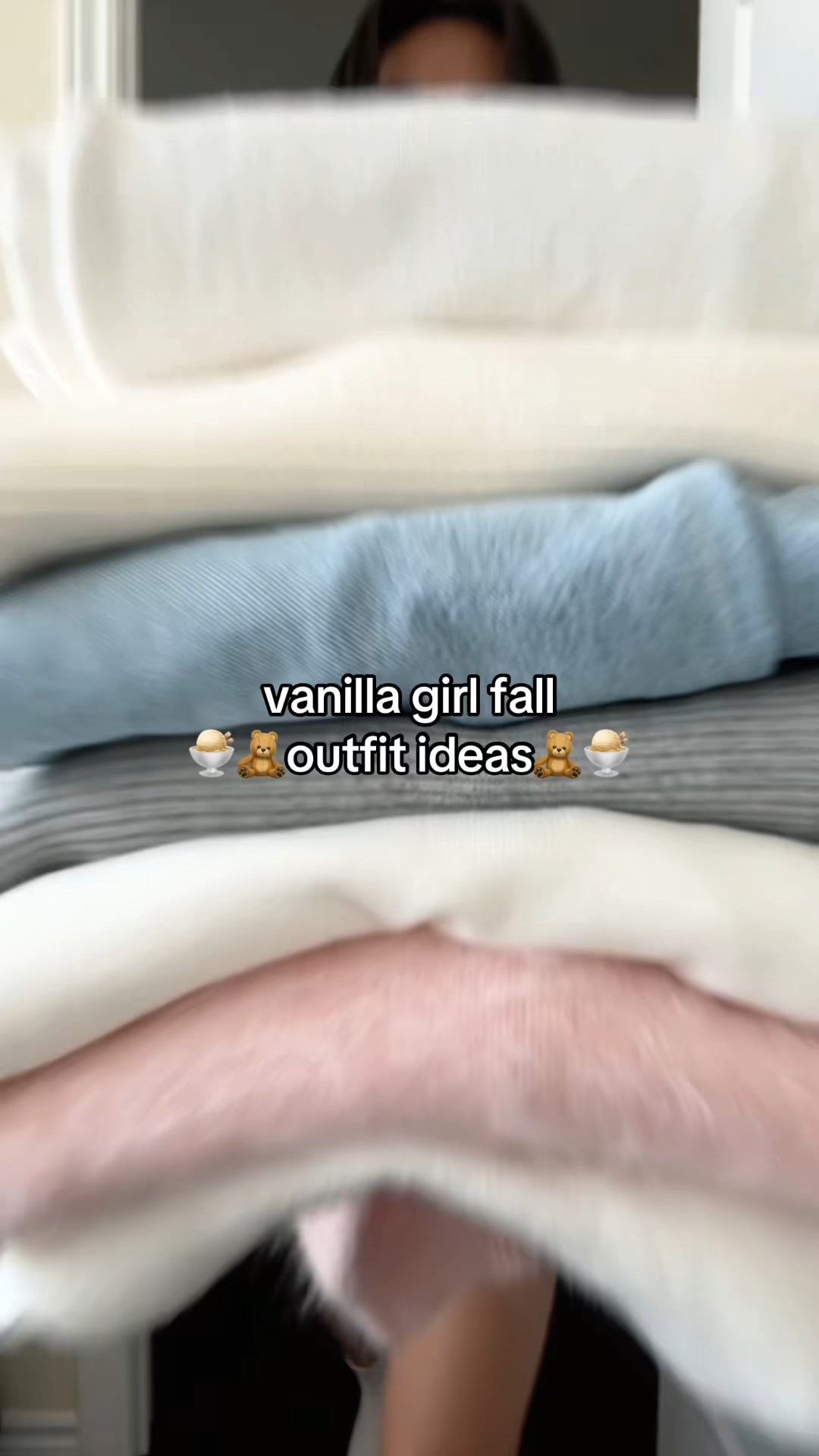 vanilla girl outfits!

(cream sweat pants are brandy melville, pink sweater is alvii)