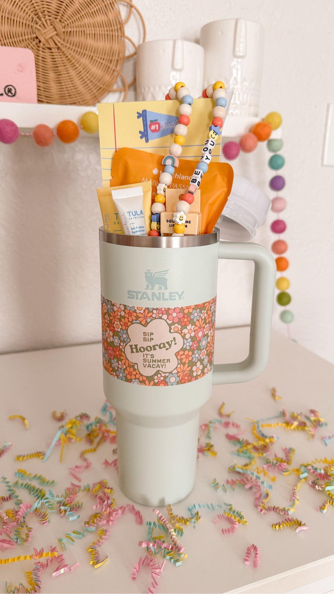 End-of-year teacher gift ✏️🍎

#LTKmomlife #LTKKids #LTKdayinmylife
