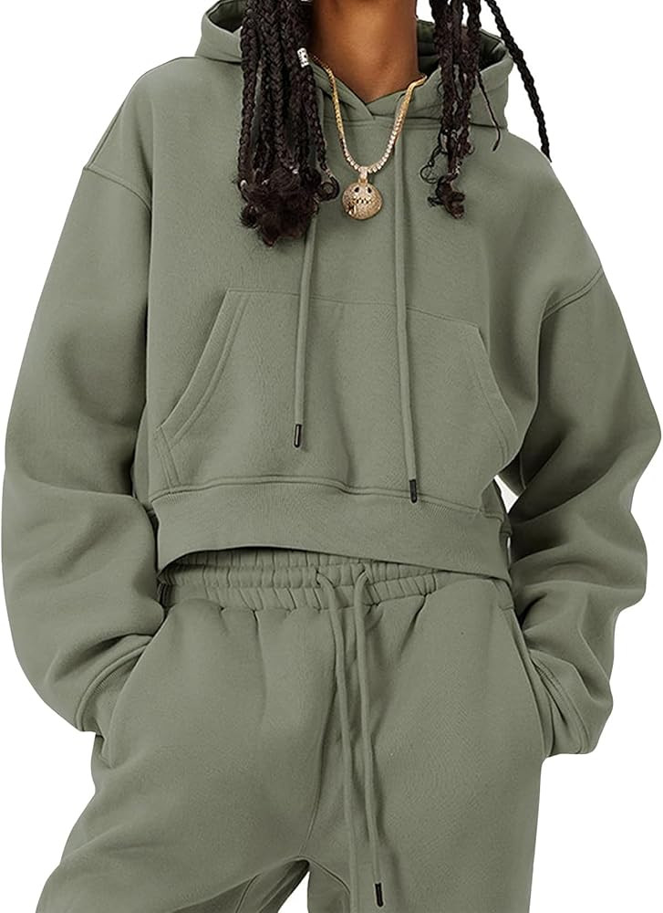 Eisctnd Women Fleece 2 Piece Tracksuits Fall Winter Sweatshirt Jogger Pants Matching Lounge Sets ... | Amazon (US)