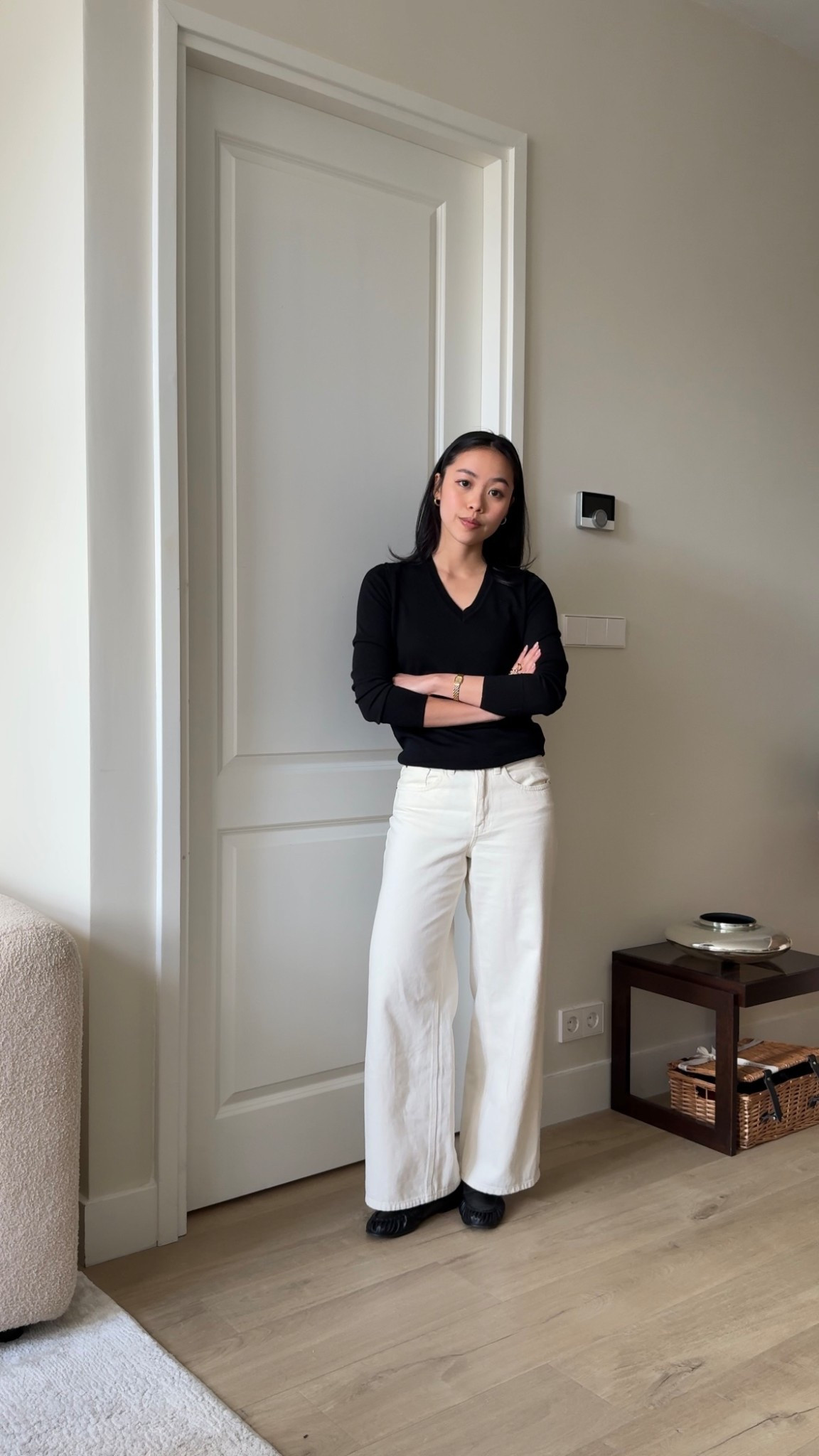 cashmere + wide leg denim: the combo that never misses. the uniqlo v-neck is currently on sale so now’s the time. paired with low waist wide legs from vero moda and crinkled loafers from sezane (almost sold out — linked a similar pair from alohas that are just as good)

#LTKWorkwear #LTKSaleAlert #LTKgrwm