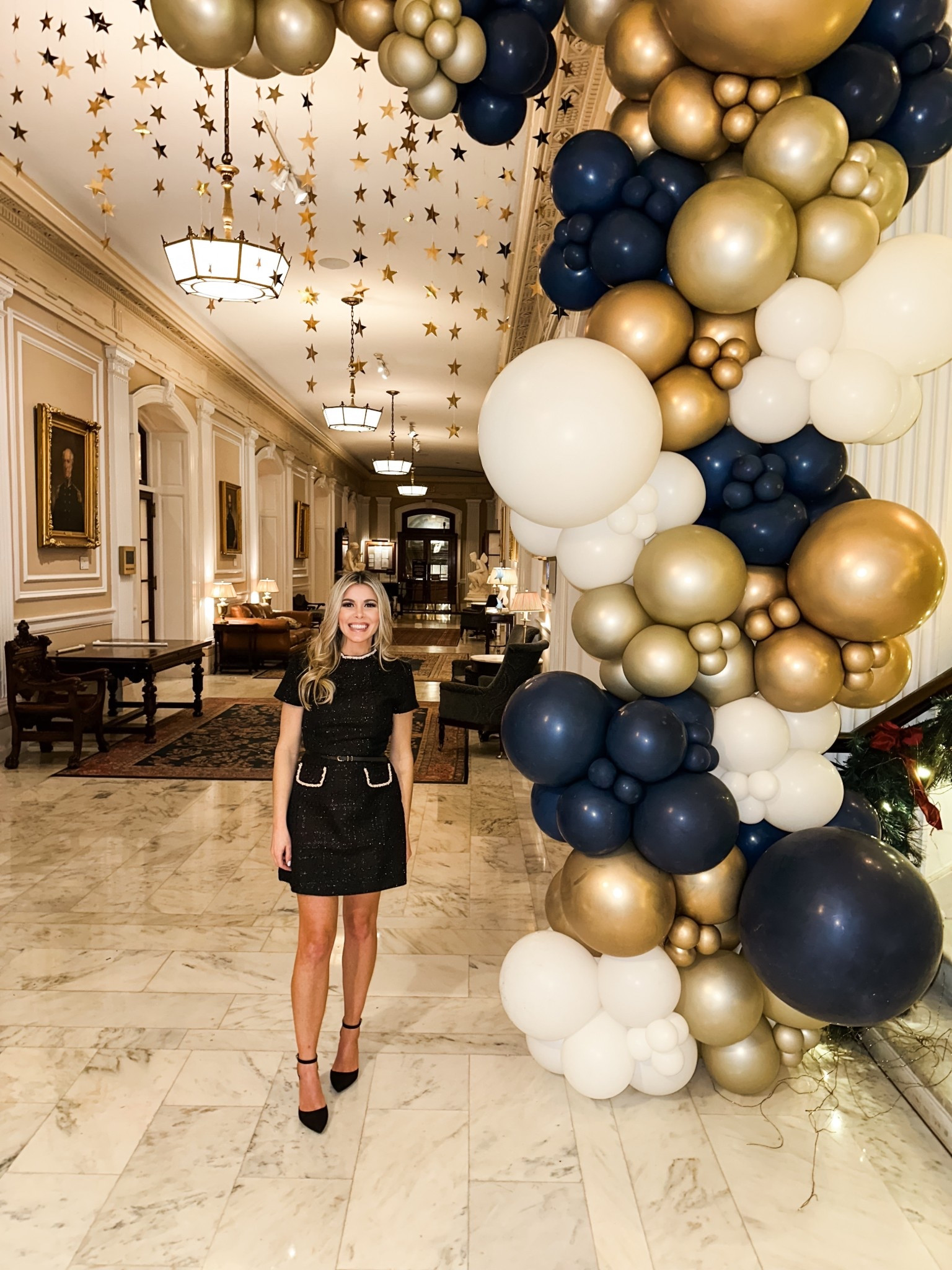 New Year’s outfit ✨🖤🥂 Wearing an XS in this embellished tweed dress and it is petite friendly!

New Year’s dress, wedding guest dress, petite dress, petite friendly dress, black dress, Valentine’s Day dress, date night outfit, Valentine’s Day outfit, nye outfit, nye party, New Year’s Eve outfits, winter outfits womenn

#LTKPetite