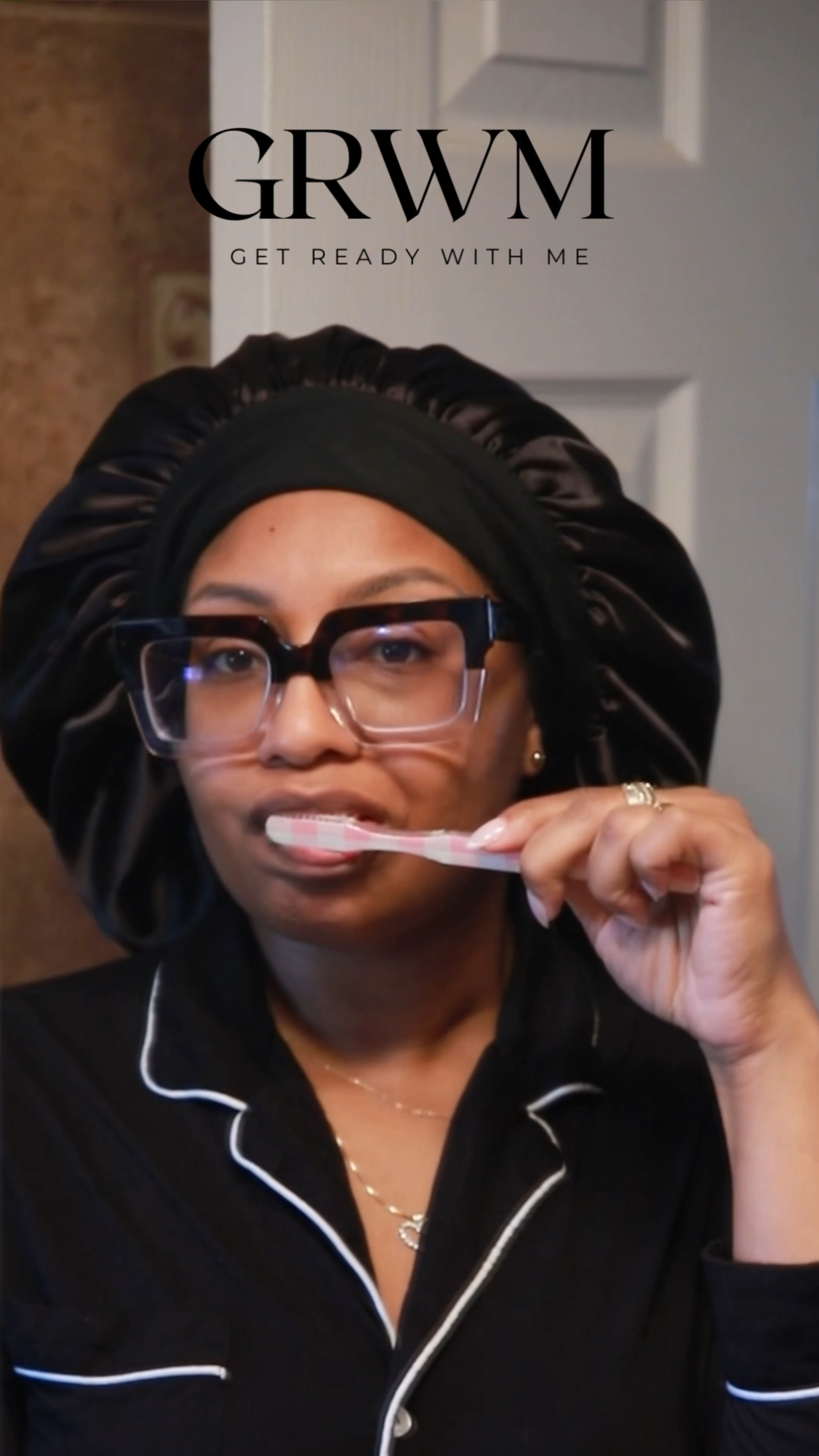 #GRWM for a day date (#ad) to the botanical gardens. It’s that time of year for picnics, farmers market runs, long walks but Lord knows I am definitely not ready to deal with itchy bug bites that can come along with it. That's why I'm using #OFFCleanFeel. Not only does it keep mosquitoes and ticks away but it’s non-sticky, fragrance-free, and lasts up to 8 hours. So I can enjoy my outings without having to reapply or going home feeling super itchy. Not to mention it’s at @Target so it super convenient to find and even order for same day delivery 💕


#Target #TargetPartner #TargetStyle #SkinProtection @OFFoutdoors


#LTKfamily #LTKbeauty