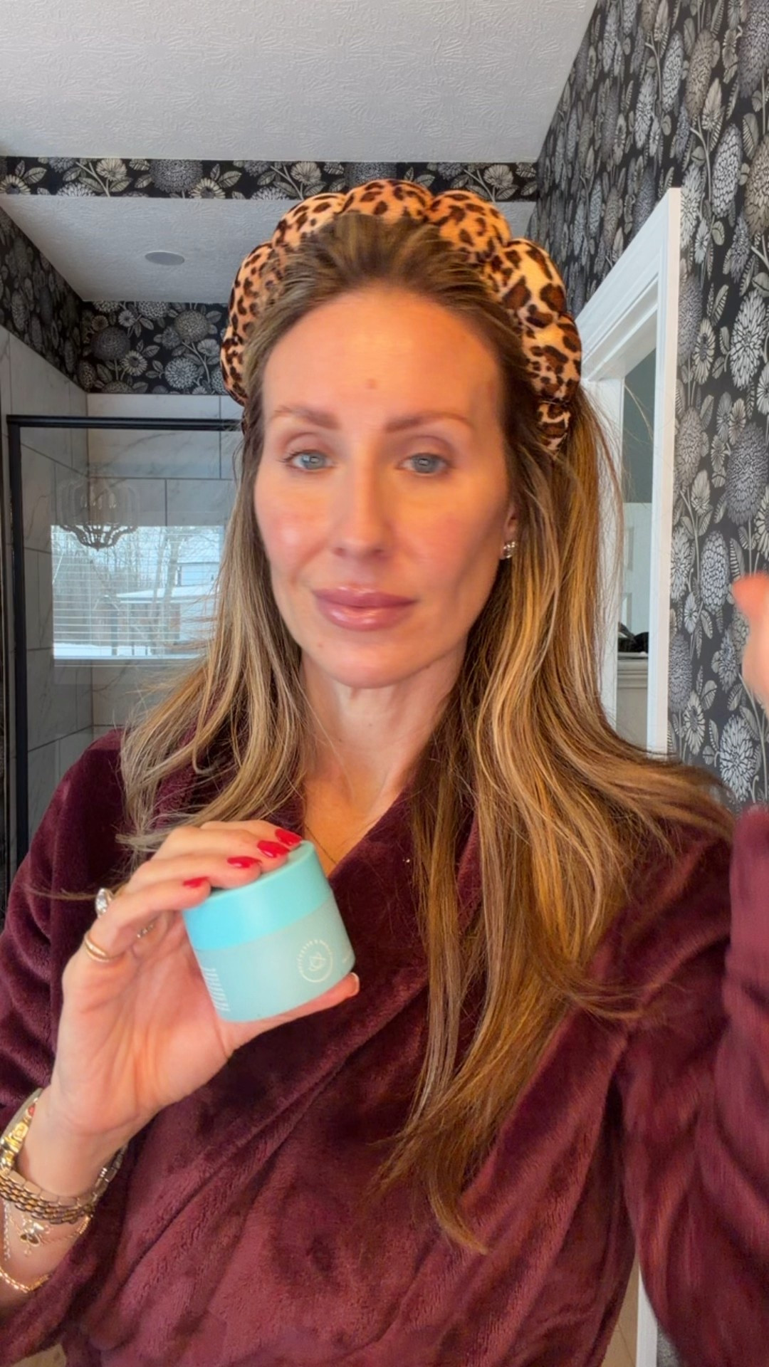 Moisturizer 

#LTKOver40 #LTKFindsUnder50 #LTKBeauty