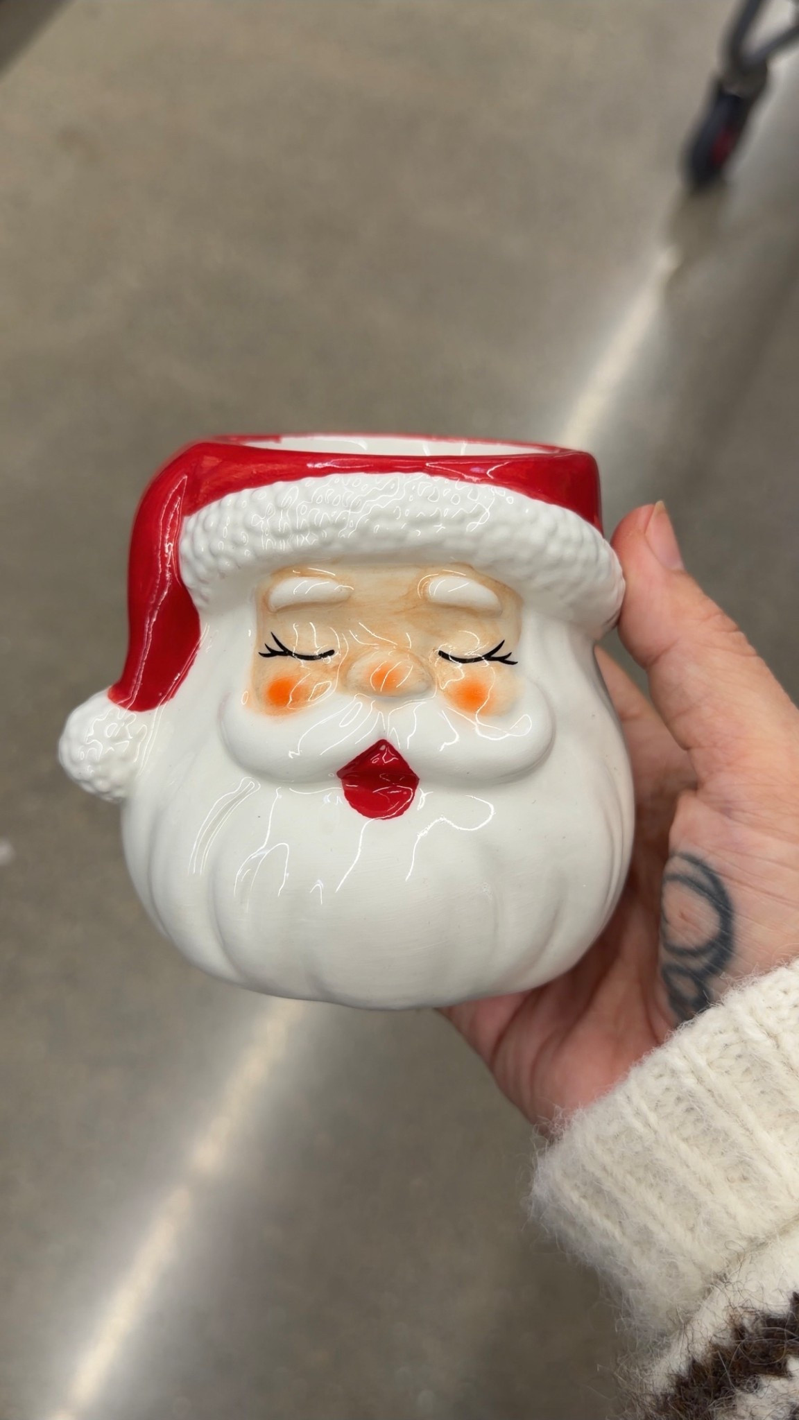 obsessed with this santa candle

amazon home, amazon finds, walmart finds, walmart home, affordable home, amber interiors, studio mcgee, home roundup 

#LTKHoliday #LTKSeasonal #LTKHome