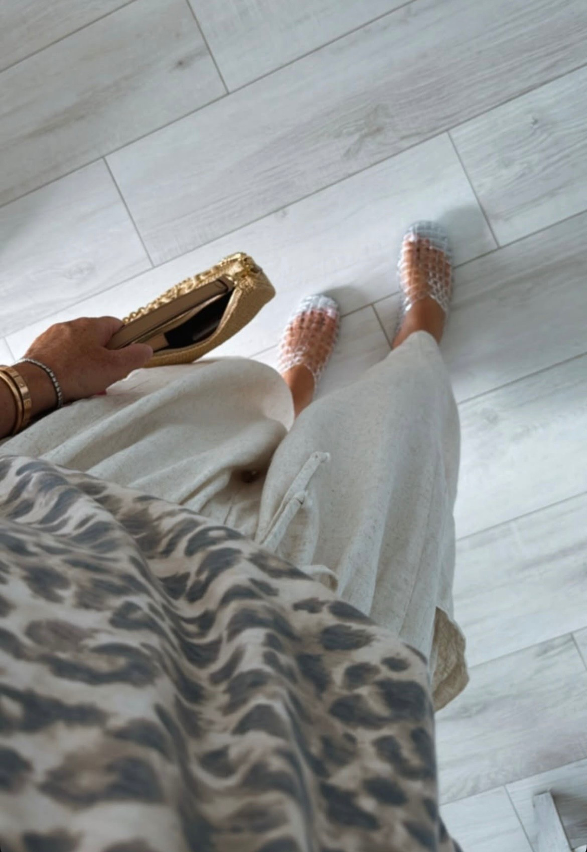 Casual OOTD! 

Casual style. Sweatpants. Flats  

#LTKStyleTip #LTKFindsUnder50 #LTKSaleAlert