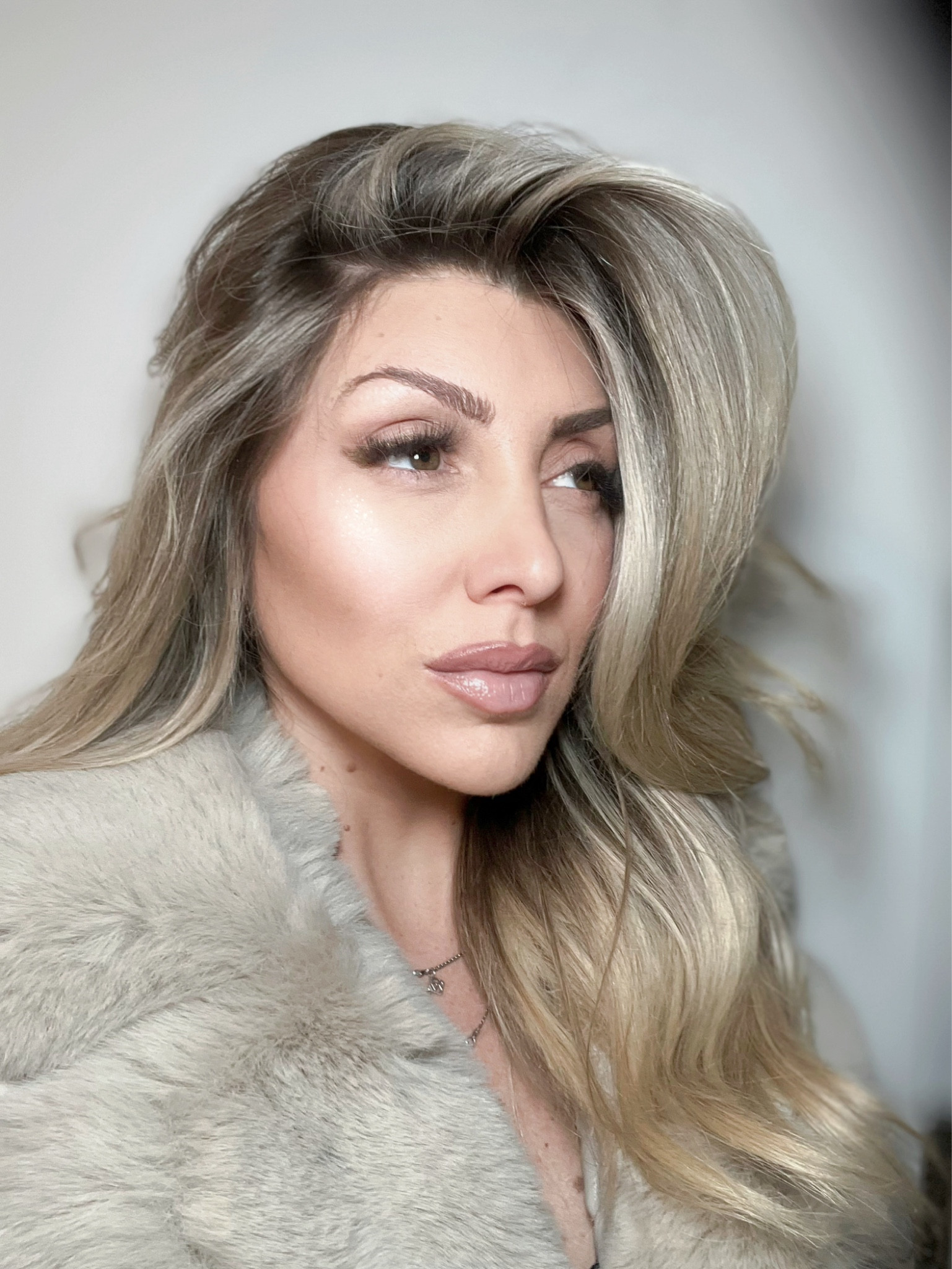 Holiday glam in cream palette! 

#LTKHoliday #LTKStyleTip #LTKBeauty