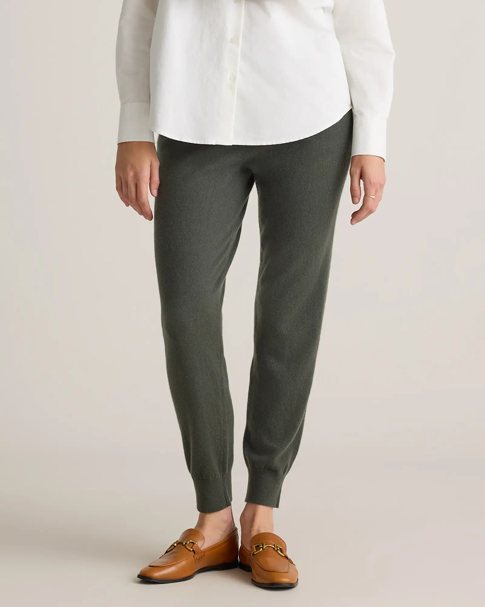Cashmere Sweatpants | Quince in Moss | Quince