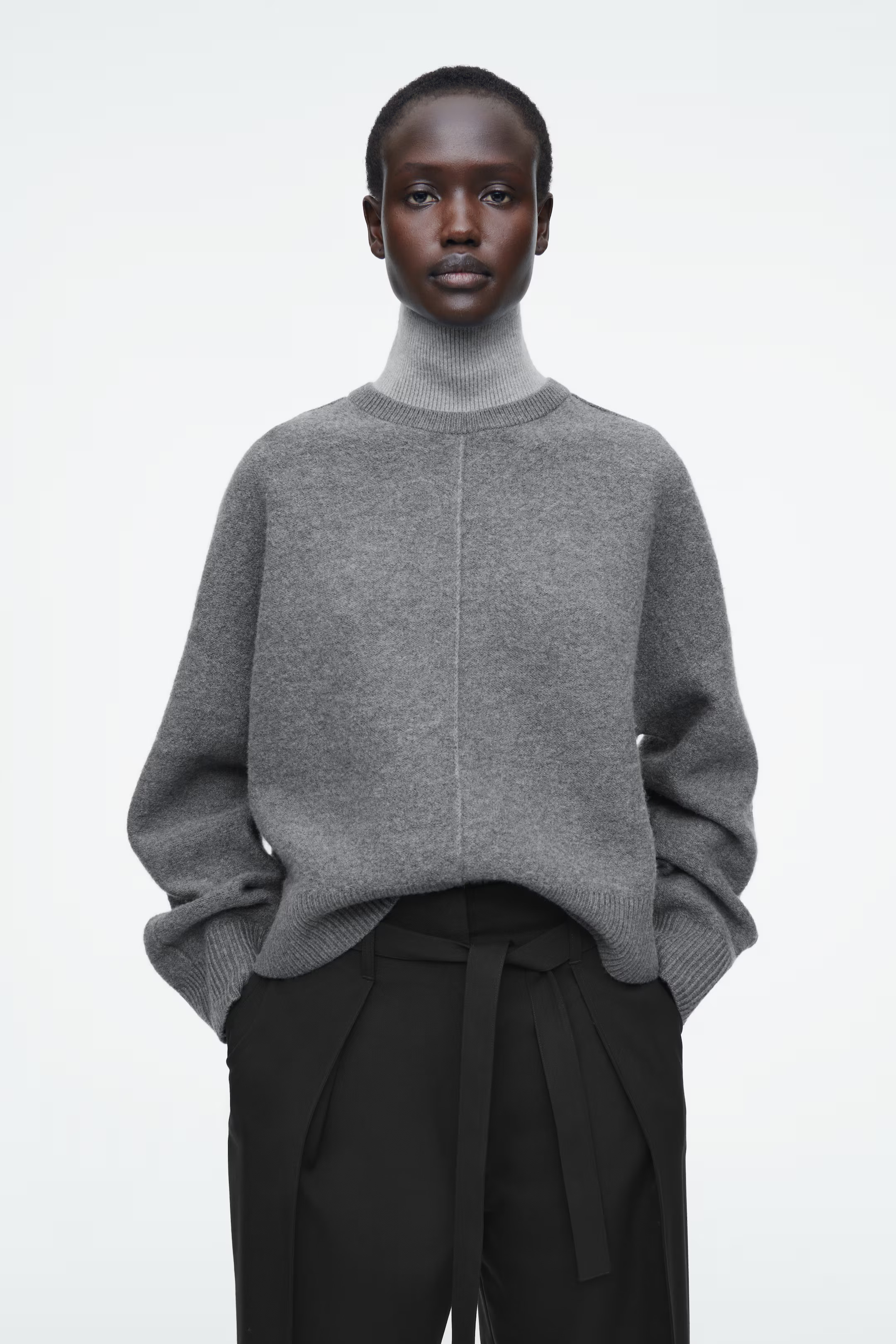 COLOUR-BLOCK LAYERED WOOL JUMPER | H&M (UK, MY, IN, SG, PH, TW, HK)