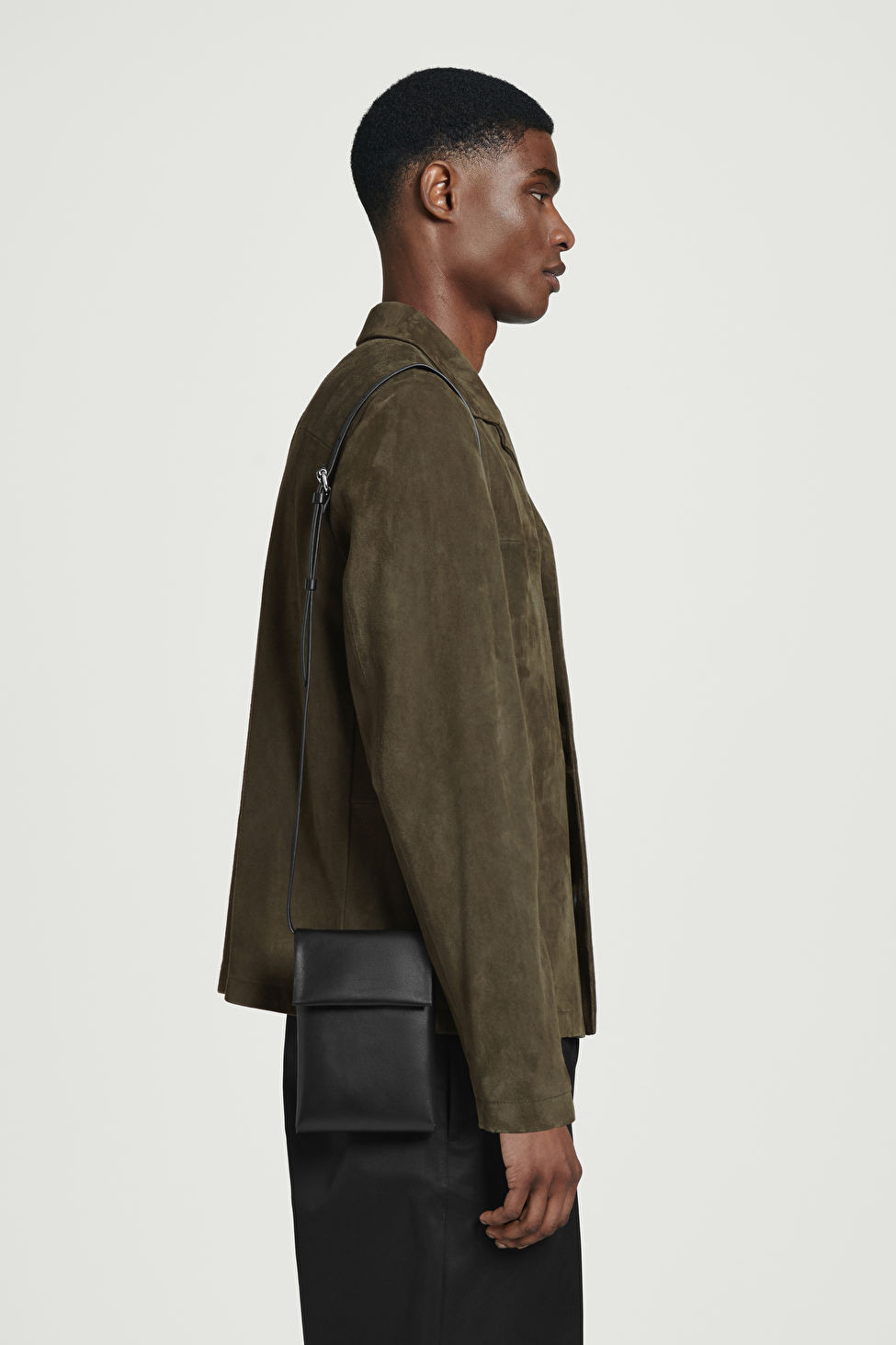 FOLDED CROSSBODY PHONE POUCH - LEATHER | COS (US)