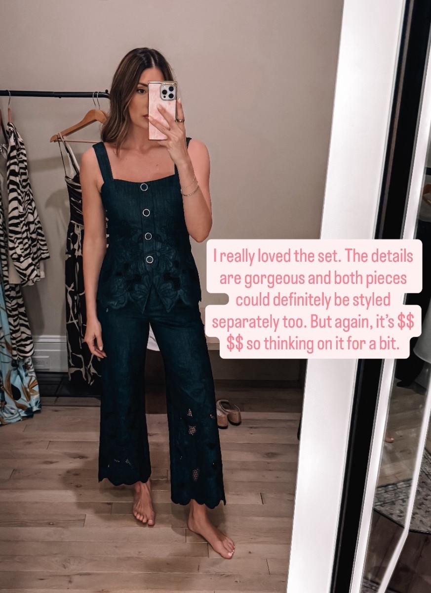 6 in top, size 2 in pants 