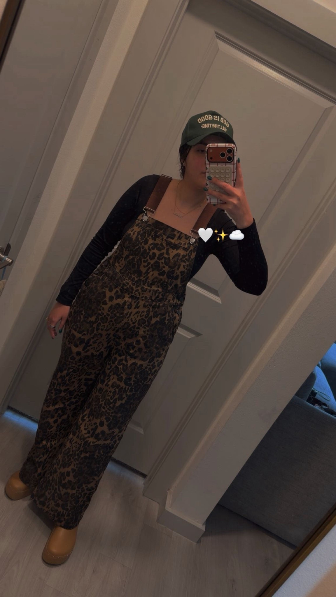 The perfect overalls 😍

#LTKFindsUnder50 #LTKFindsUnder100 #LTKSeasonal