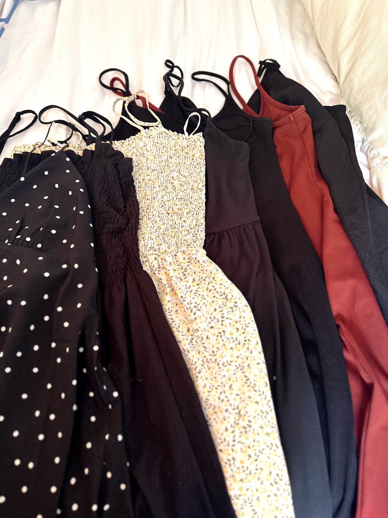 - Madewell Polka dot dress - size 14 
- H&M smocked dress - Large 
- Couldn’t link floral dress (Kittenish) or jumpsuit (aritzia) 
- Meshki ribbed midi in black & red. I have a Large & XL 
- Gap midi fits more like a maxi - large 