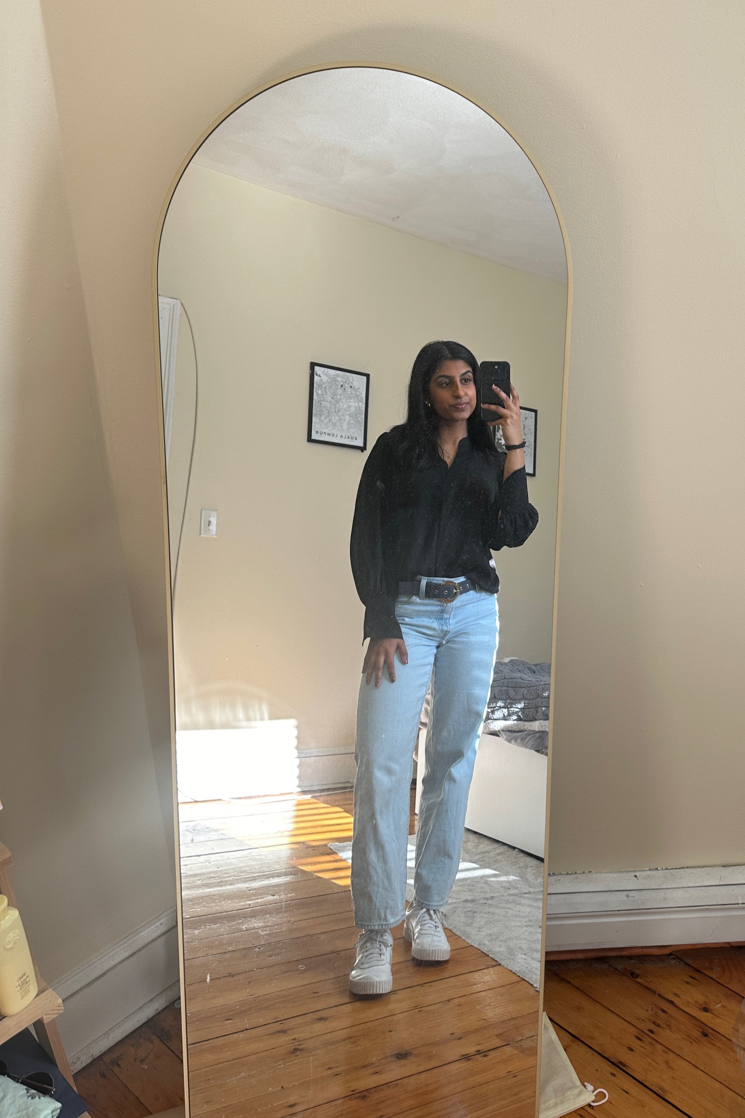 Business casual work outfit 

Spring outfit Levi’s blue jeans express top belt accessories women’s workwear office wear fashion puma sneakers 

#LTKSeasonal #LTKworkwear #LTKstyletip