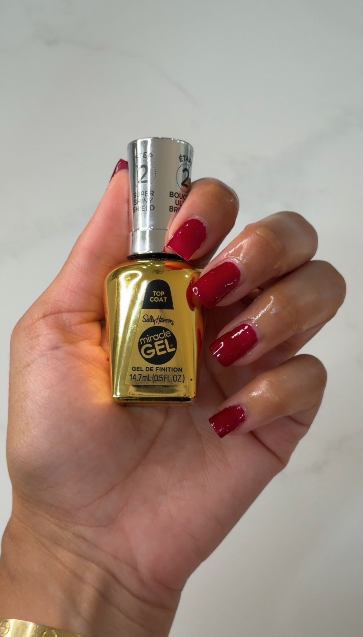 #ad Nothing better than a quick and high quality at home mani! You all know how much I love the @sally_hansen miracle gel collection! Salon results without spending extra $$$ available at @target #targetpartner #shpartner #sallyhansenpartner