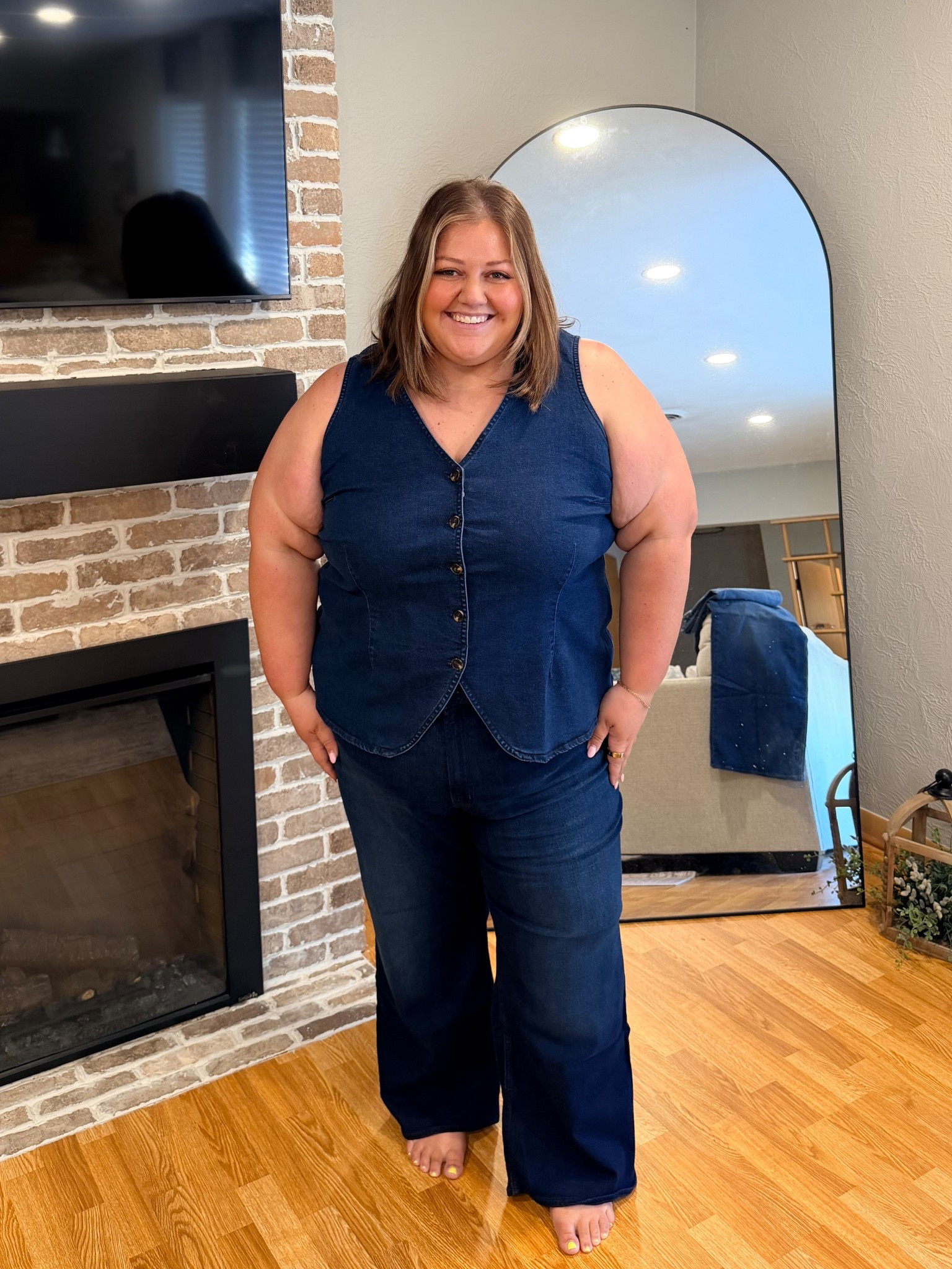 High Waisted Wow Wide-Leg Jeans from Old Navy and Denim Vest from Lane Bryant

Jeans - Size 24
Vest - Size 24

#LTKPlusSize #LTKSeasonal #LTKootd