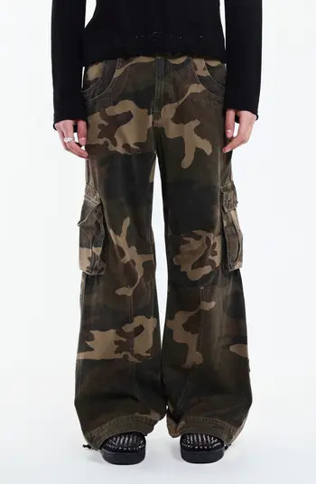 Studded Camo Low Rise Wide Leg Cargo Pants | Nordstrom