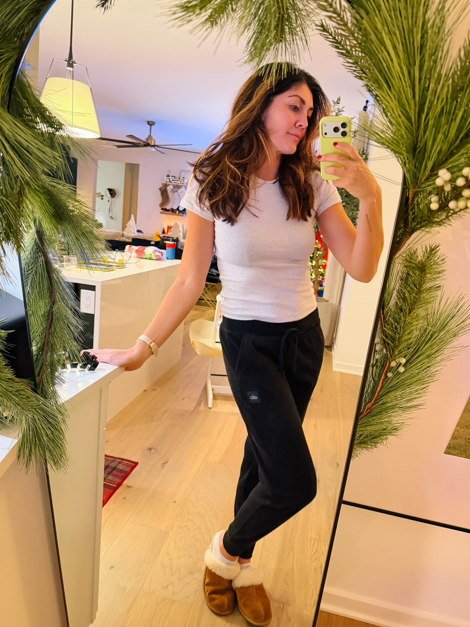 Aritzia home stretch tees have been my new go to

#LTKgrwm #LTKmomlife #LTKootd