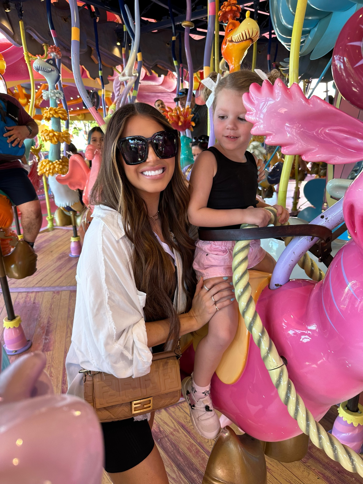 Size mediums - code Postie20!