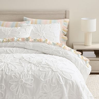 Daisy Garden Quilt | Pottery Barn Teen