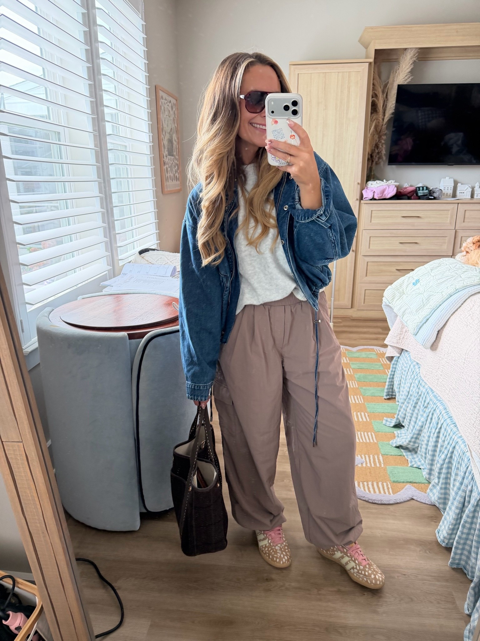 Petite girls, yes, you can wear parachute pants 🙋🏼‍♀️ The trick is the cinched ankle so they don't swallow you, plus a cropped jacket to keep your waist. 5' 2"here, and these are a size S!

#LTKPetite #LTKgrwm #LTKootd