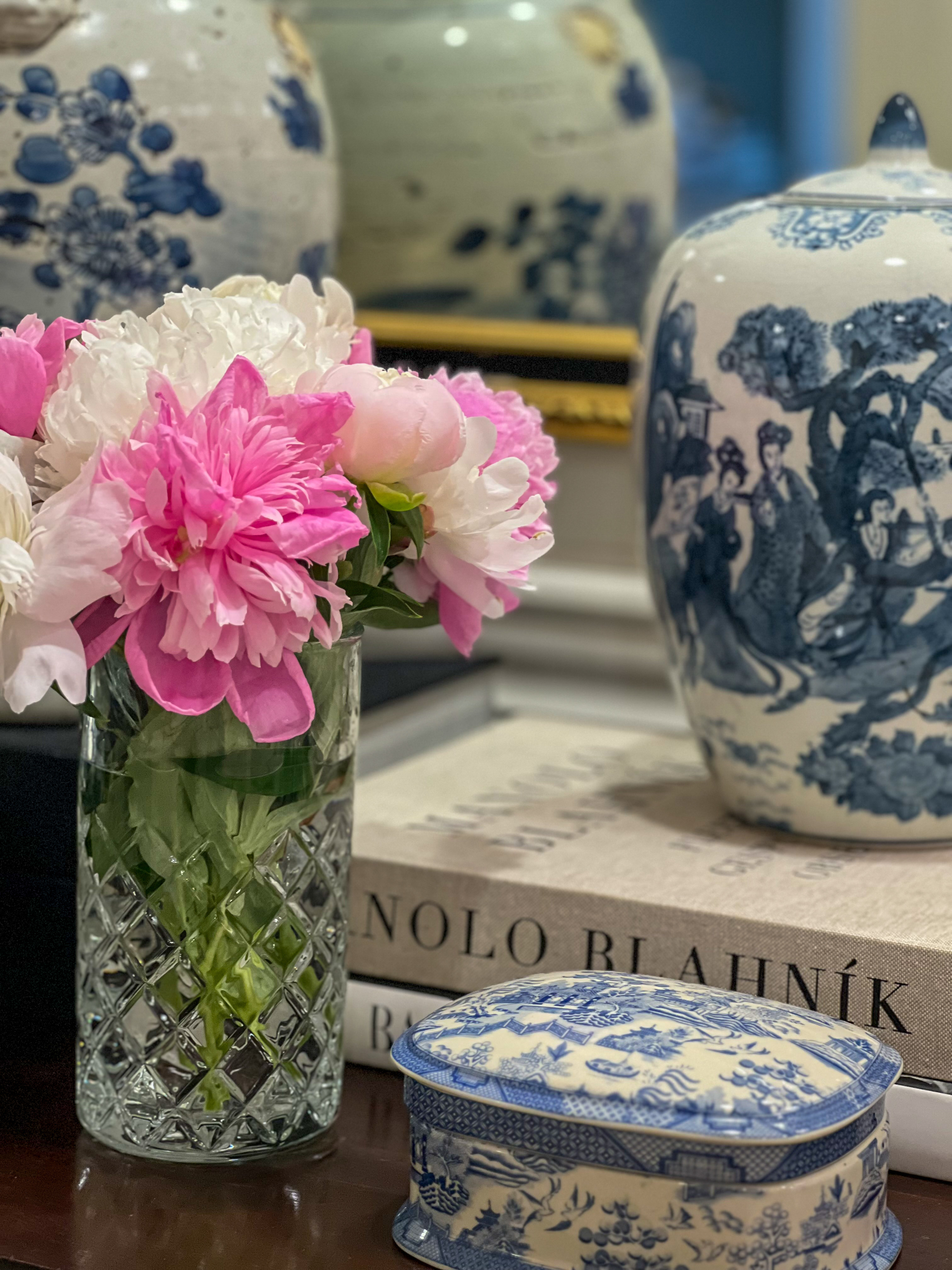 Chinoiserie home decor | interior design | house inspiration 

#LTKFindsUnder100 #LTKHome #LTKStyleTip