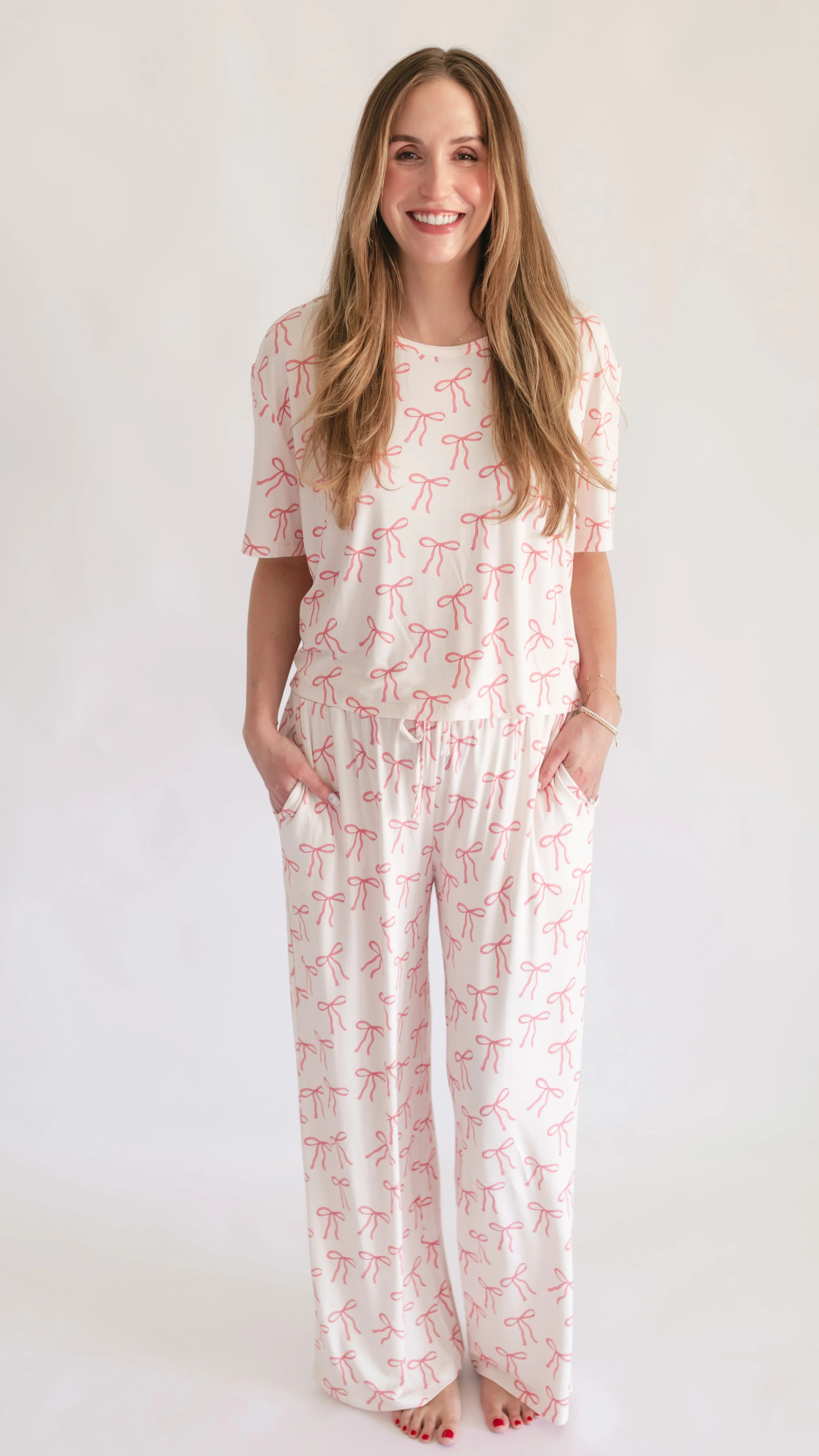 Women's T-Shirt and Pants Set in Halle | Silks Design