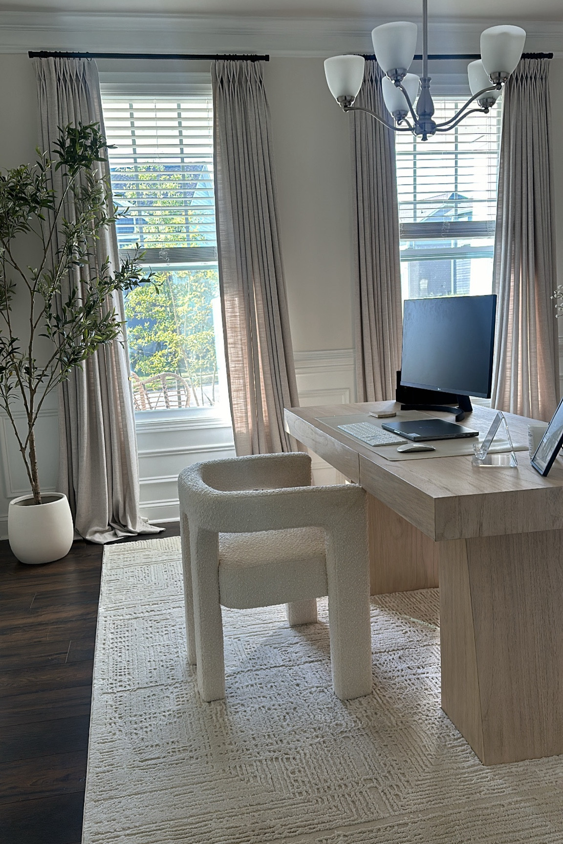 Office details 

#LTKhome