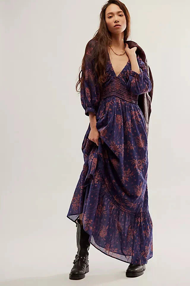 Free People Golden Hour Maxi Dress Womens Large Navy Floral Smocked V-Neck ERK42 | Shop Simon