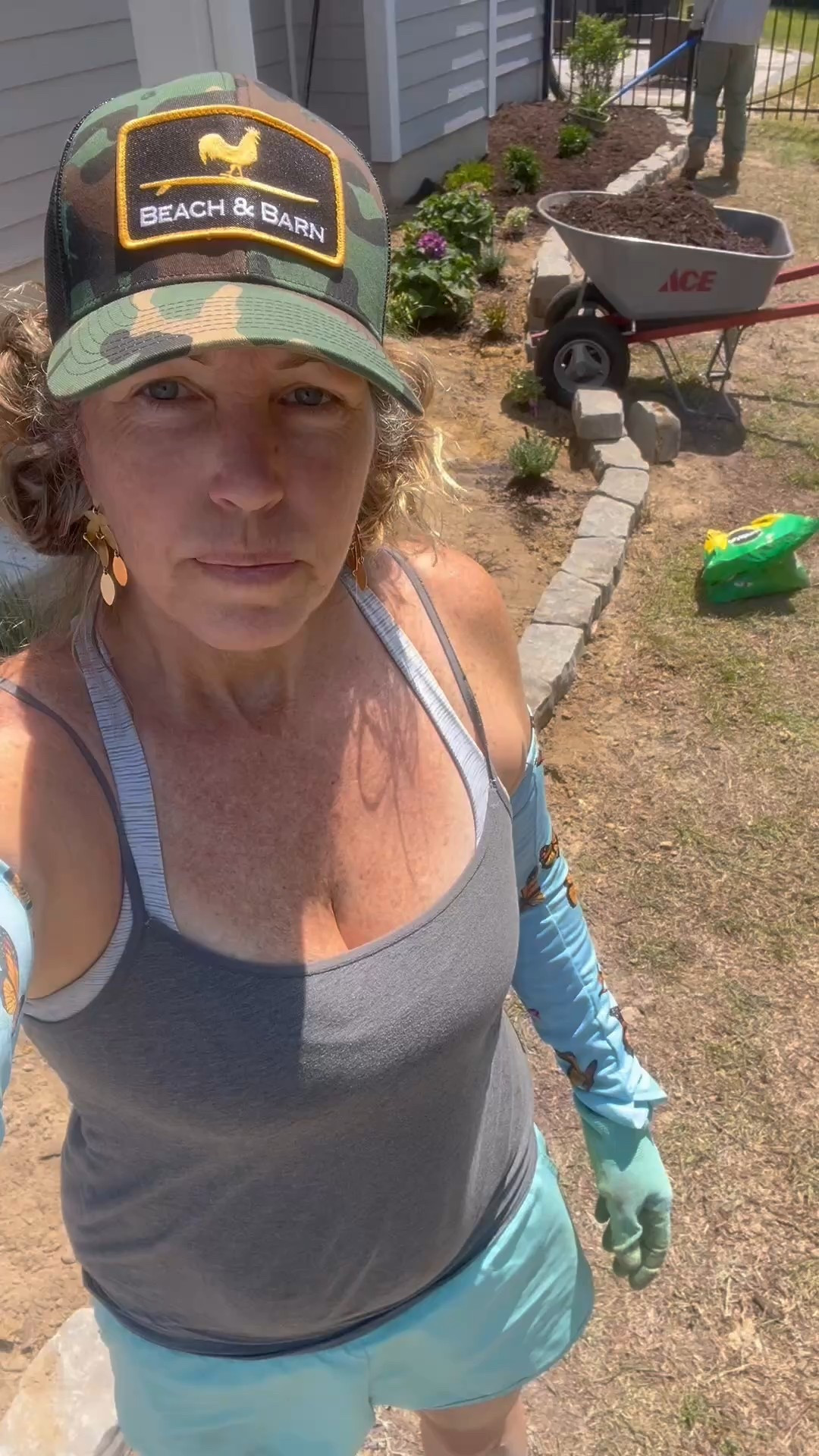 Hold onto your hats boys & girls! 

I’ve got an AWESOME garden gear MUST HAVE! 

@Farmer’s Defense cooling UV long sleeves! 

#organicgardener 
#farmersdefense 
#gardengear 
#gardenapparel 
#gardenmusthaves 
#summervibes 
#superherovibes 

#LTKSeasonal #LTKHome
