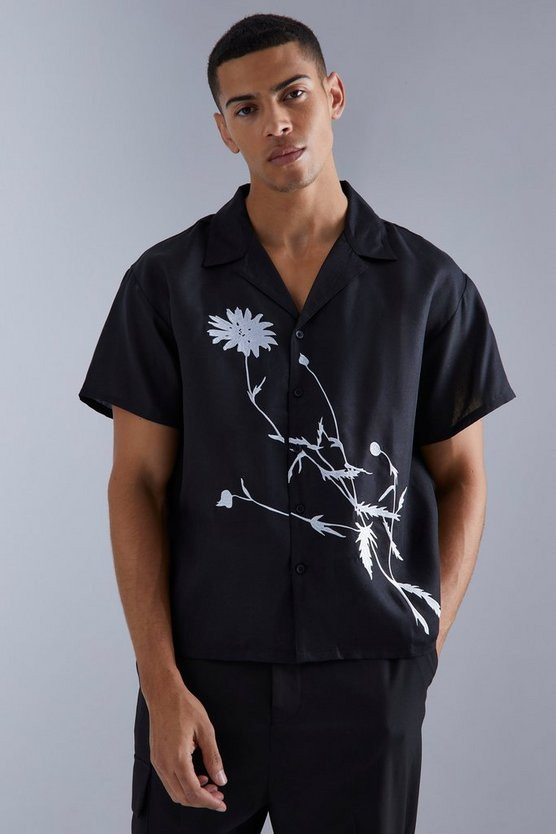 Short Sleeve Floral Embroidered Boxy Shirt | boohooMAN (US & Canada)