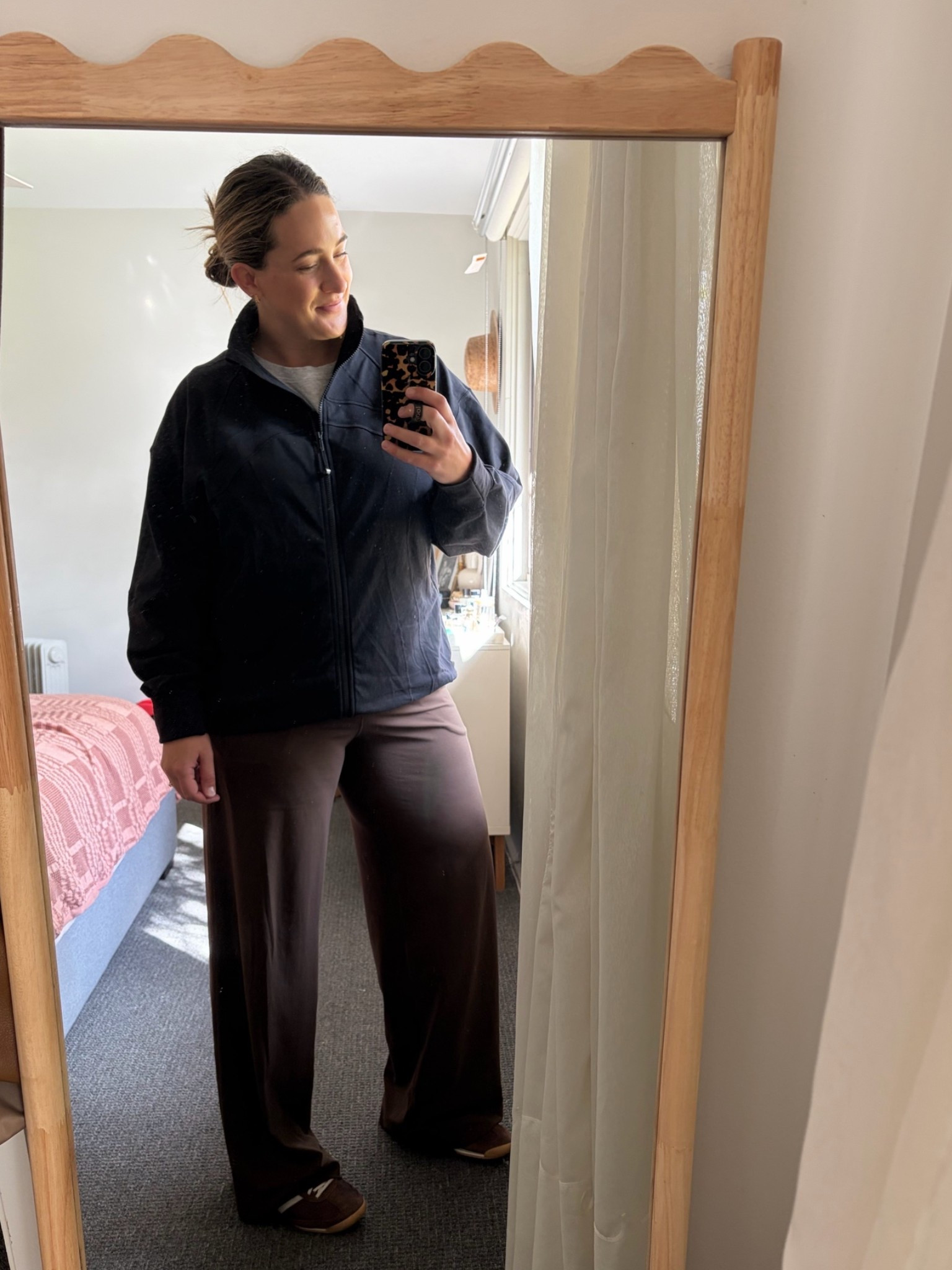 Head to toe comfy activewear for a doggy walk in the sun 🤎🐶

Tee- size US12
Pants- size US12
Jacket- size US12 

#activewear #lululemon #chocbrown #adidas #midsize

#LTKwinter #LTKmidsize #LTKfitness