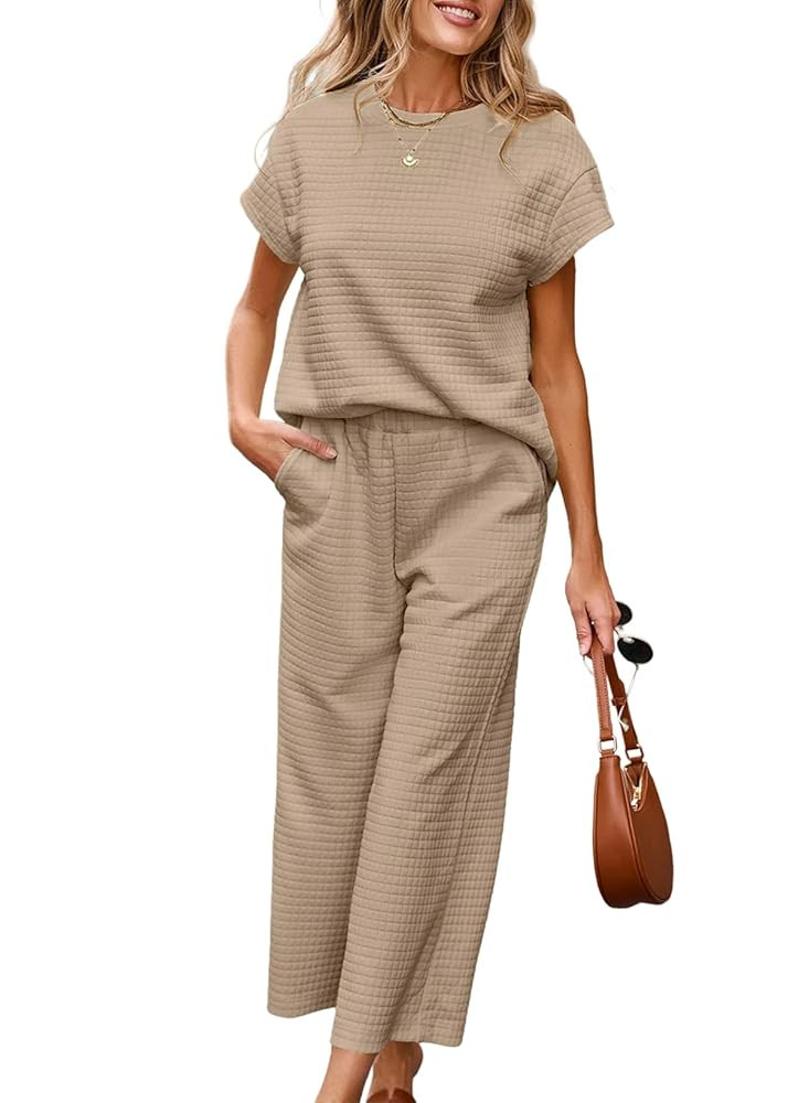 SHEWIN Womens Two Piece Fall Outfits Sweatsuits Casual Pullover Tops and Wide Leg Sweatpant Loung... | Amazon (US)