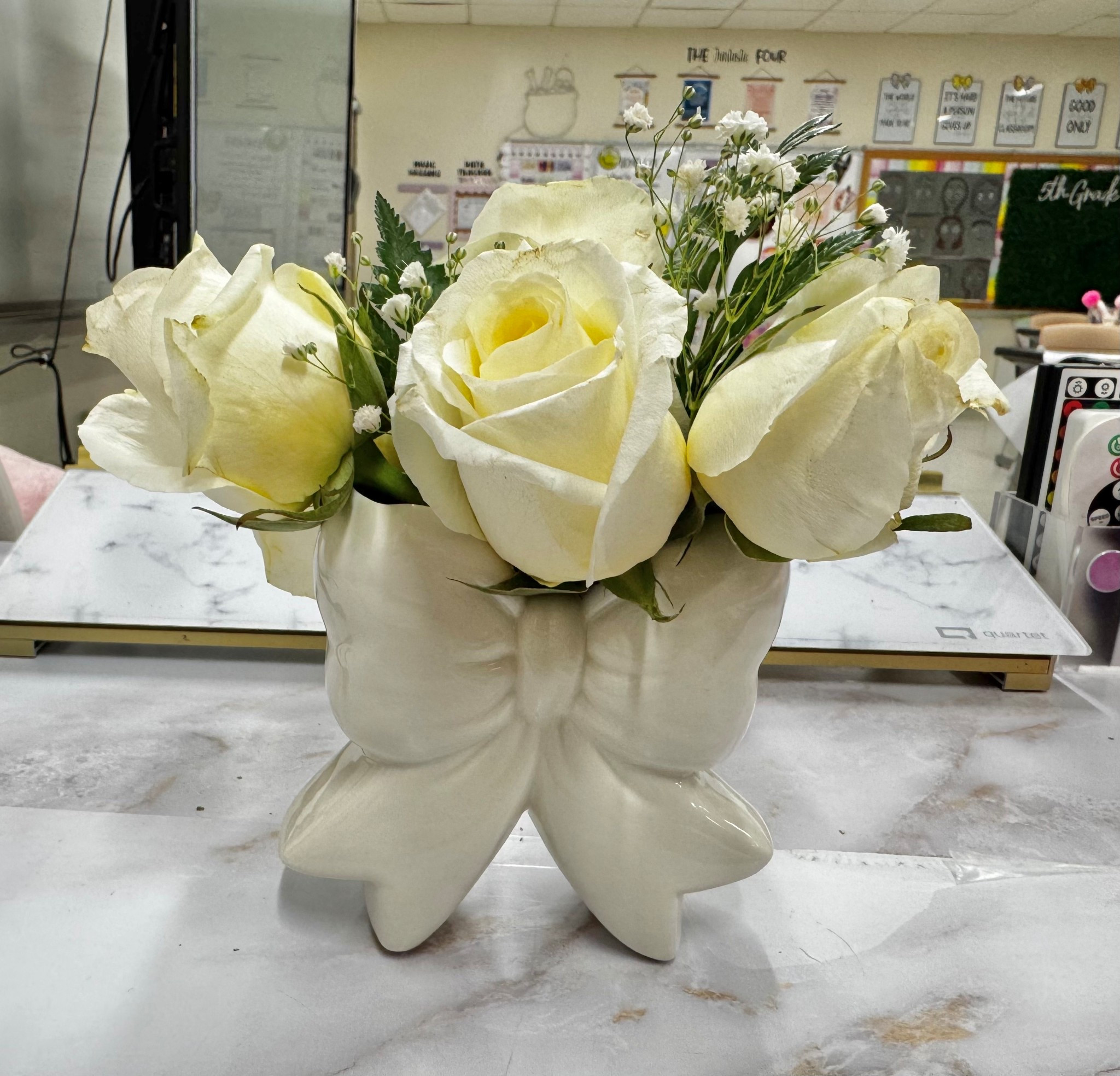 Bow vase 

#LTKHome #LTKFindsUnder50 #LTKStyleTip