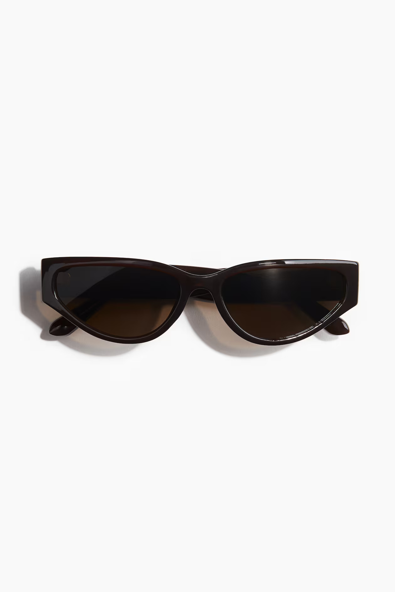 Cat-eye sunglasses - Dark brown - Ladies | H&M GB | H&M (UK, MY, IN, SG, PH, TW, HK)