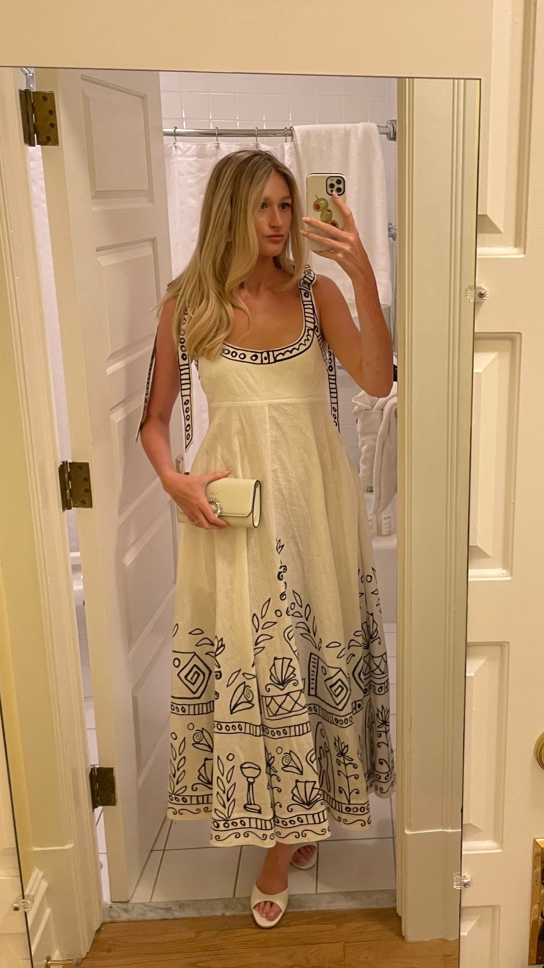 Mini Honeymoon night 2 outfit 

#LTKTravel #LTKWedding #LTKSeasonal