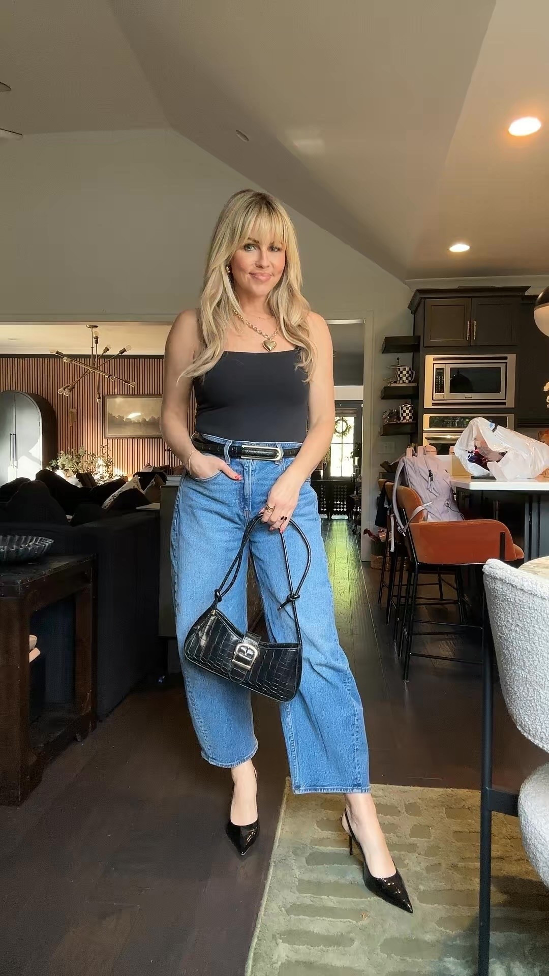 Simple yet chic 🖤

The perfect lowkey date night outfit is right here. 

#datenightoutfit #summeroutfits #summerfashion #girlsnightout

#LTKootd #LTKPetite #LTKOver40