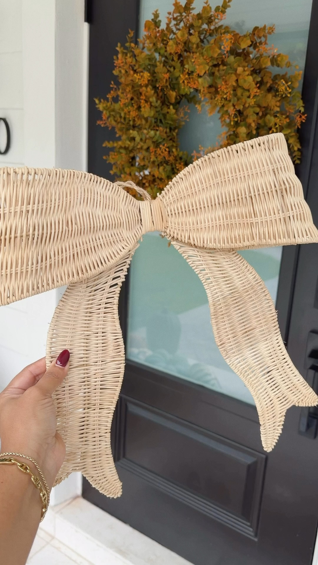 Cutest little rattan bow that’s perfect for a fall wreath 🍂🤎

#fallhomedecor #falldecor #rattan #bow #walmartfind #walmarthome #fallwreath

#LTKSeasonal #LTKHome