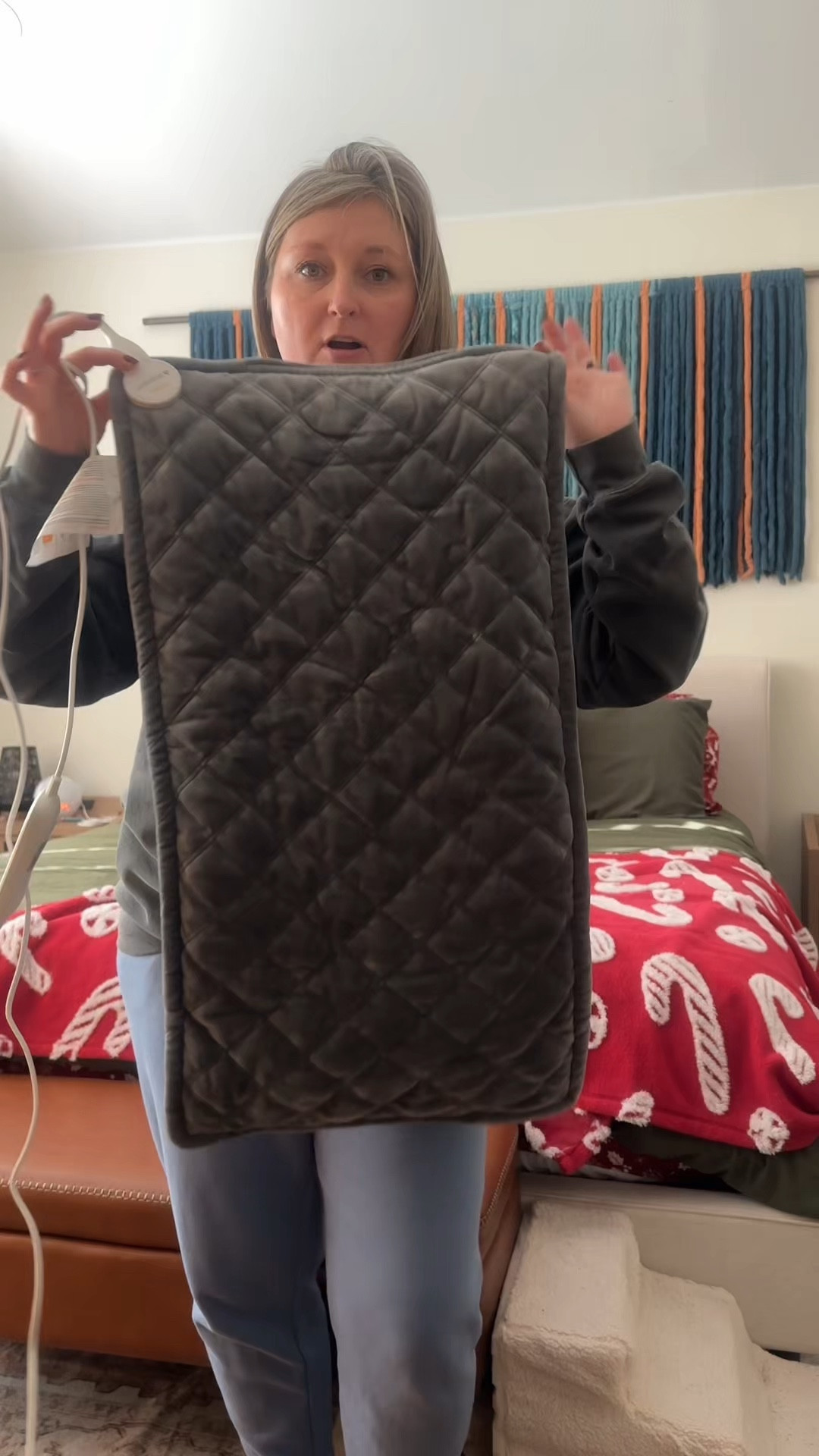 Oversized XL heating pad with 6 heat settings and a timer 

#LTKGiftGuide #LTKFindsUnder50 #LTKSaleAlert