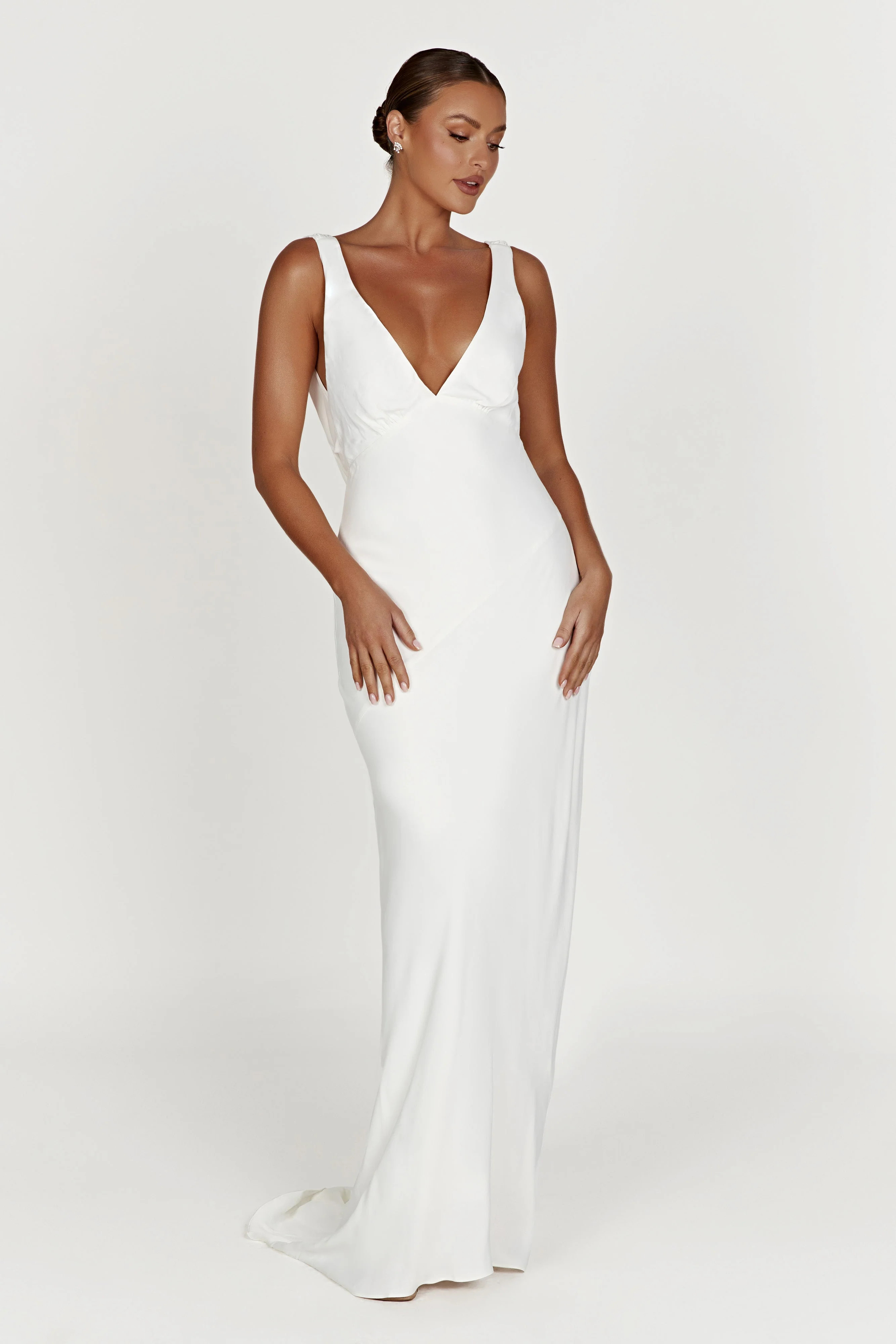 Amanza Maxi Dress With Cowl Back - White | MESHKI US
