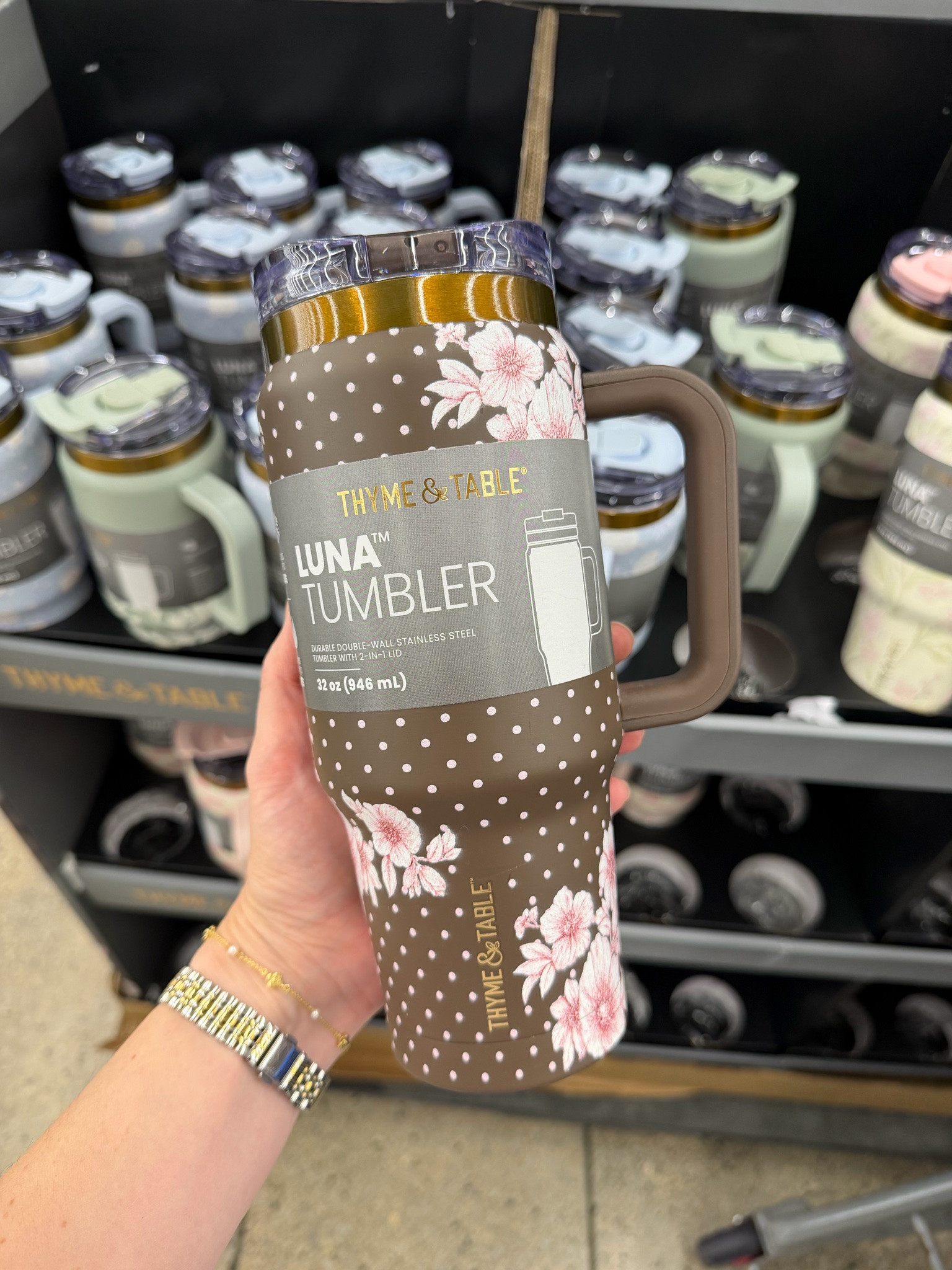 If fall was a tumbler… 🍂🍂
