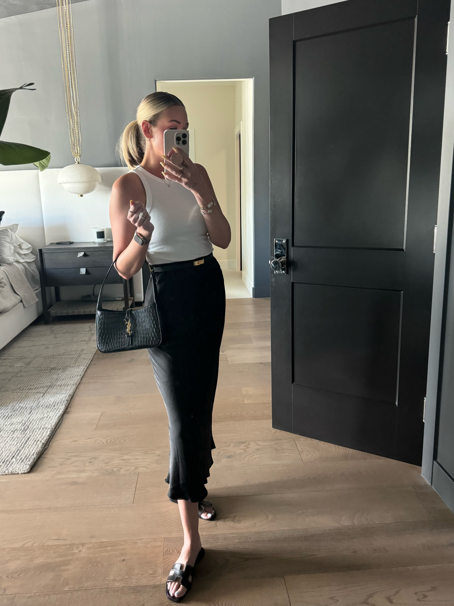 Everyday casual look
Size small in skirt 
Size small in tank 
