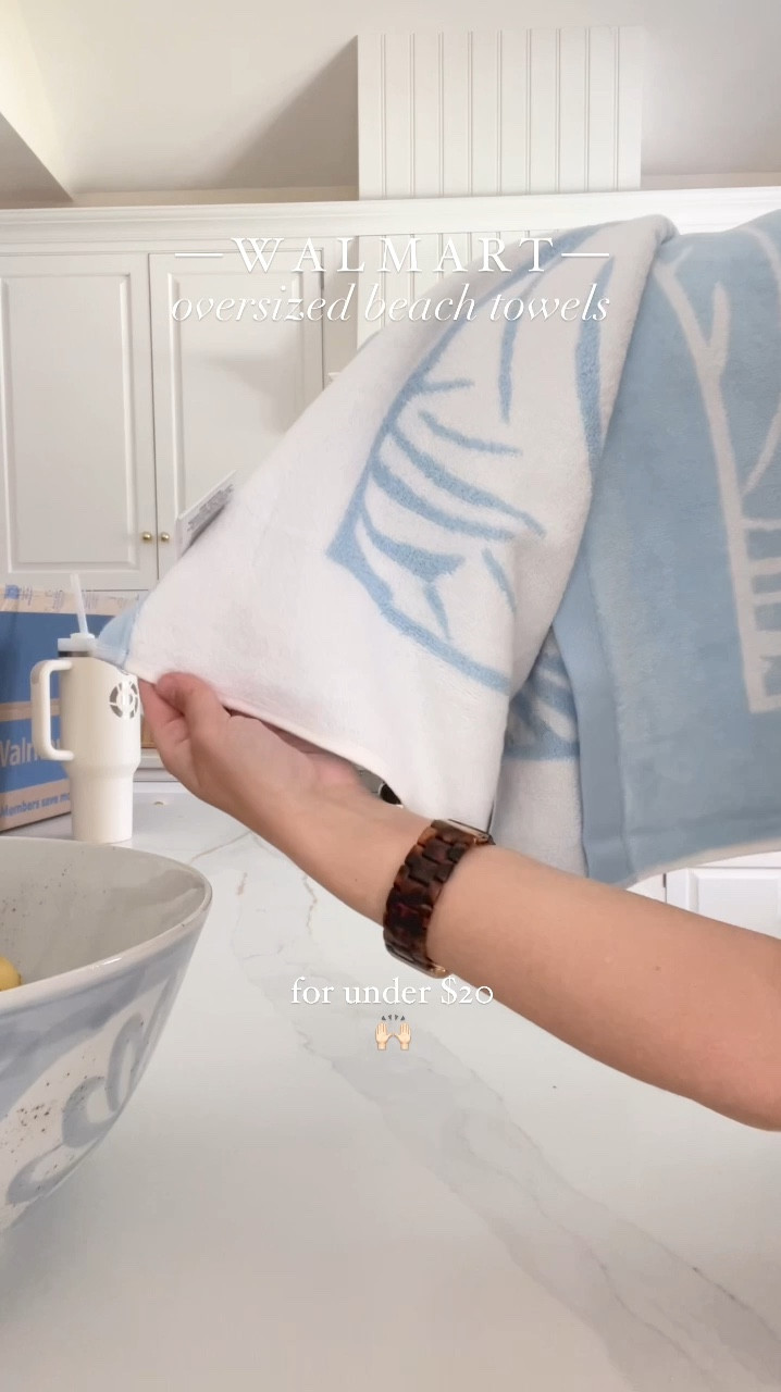 Walmart has done it again!! Stock up on these OVERSIZED Serena & Lily looking beach and pool towels for under $20!! 👏🏻👏🏻👏🏻

Available in this pretty blue and white palm pattern and classic wide stripes!! Plus more styles and colors too! Soft, nice thickness and they’re HUGE 🙌🏻 Highly rated and worth the hype!! Perfect for pool & beach season! ☀️🌊

#beachstyle #poolparty #blueandwhite #preppystyle #coastalstyle 


#LTKhome #LTKsalealert #LTKVideo