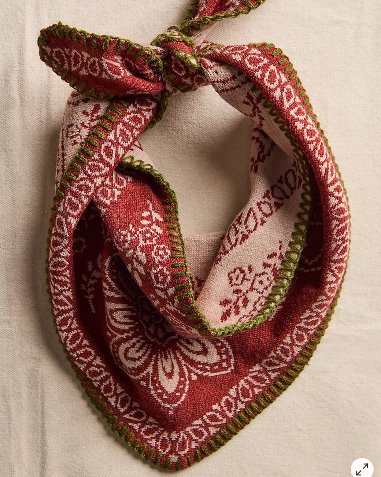 The cutest triangle bandana scarf from free people! Comes in so many colors 